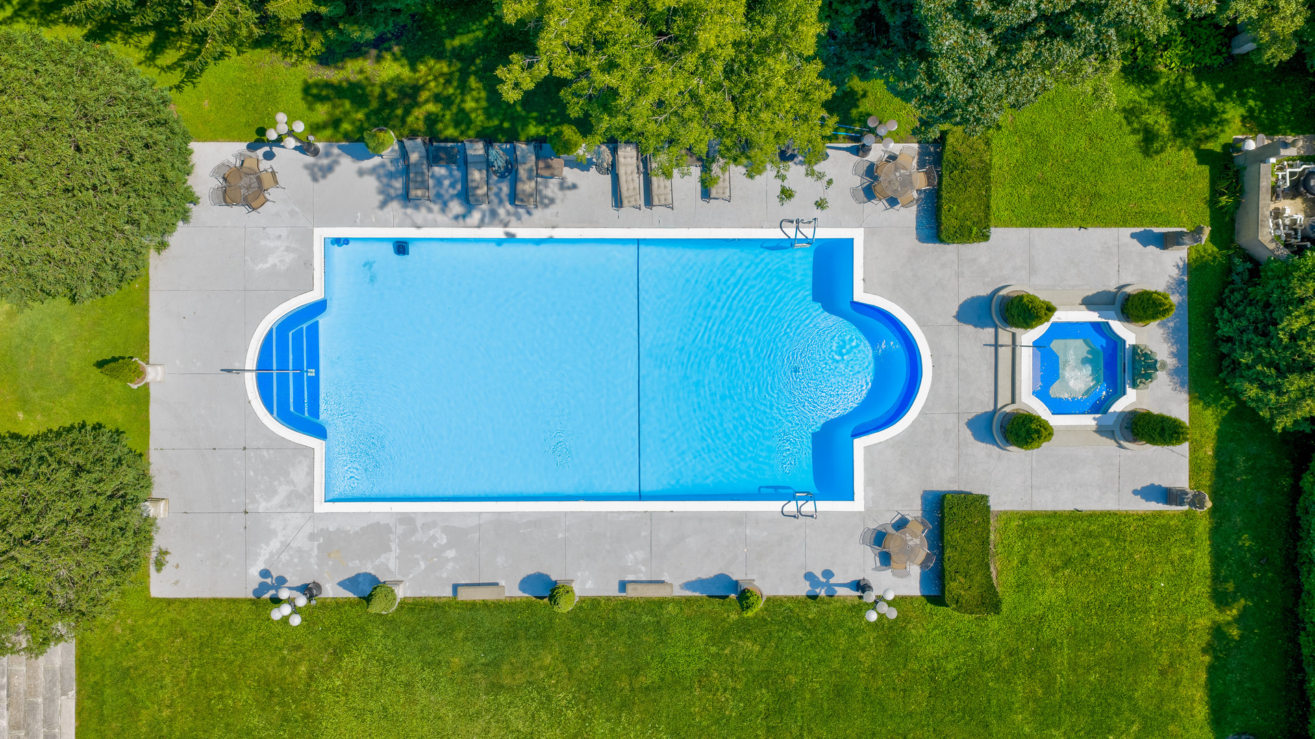 275 Sussex Lane