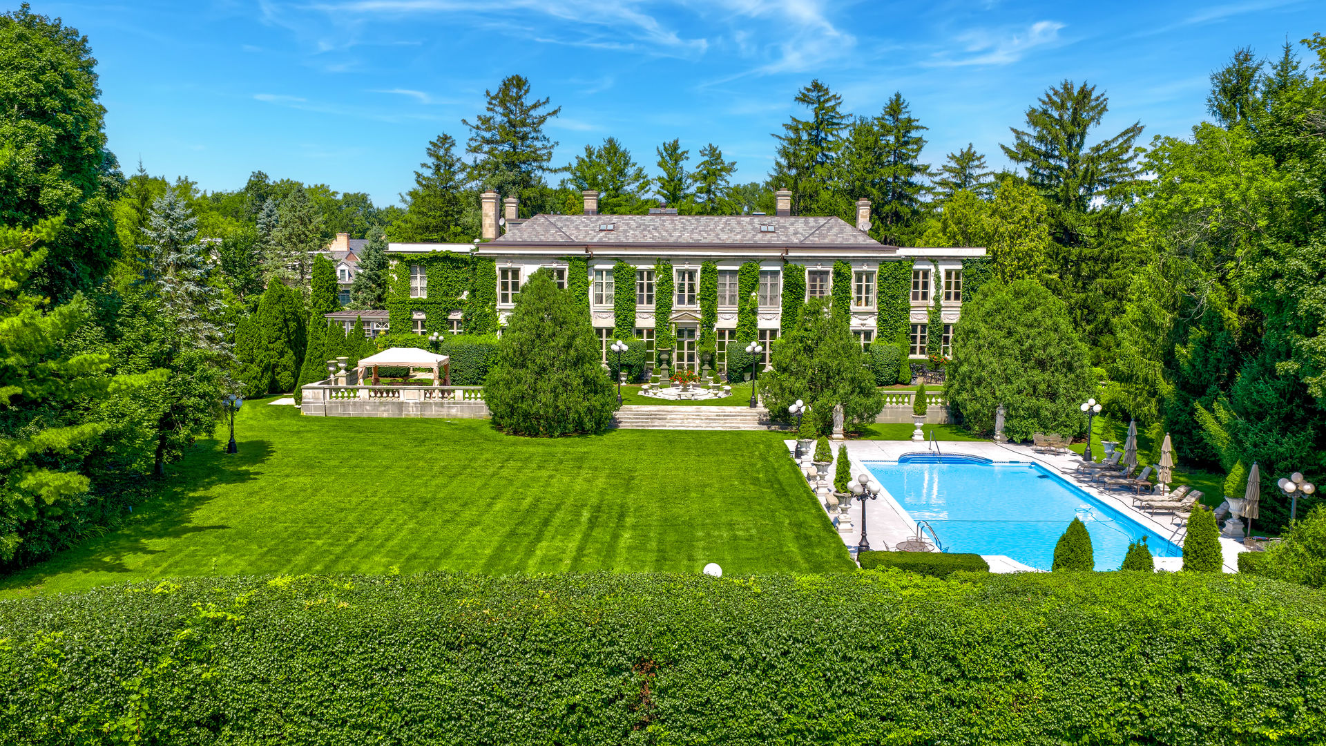 275 Sussex Lane