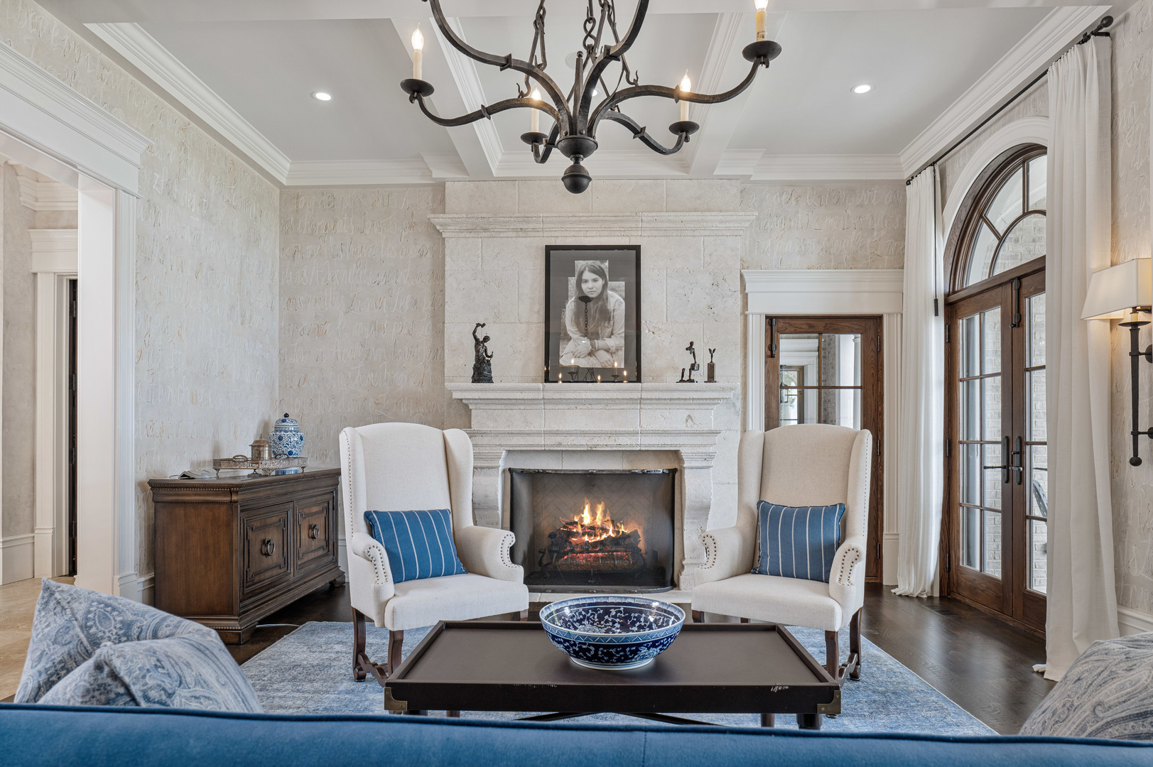 595 Circle Lane