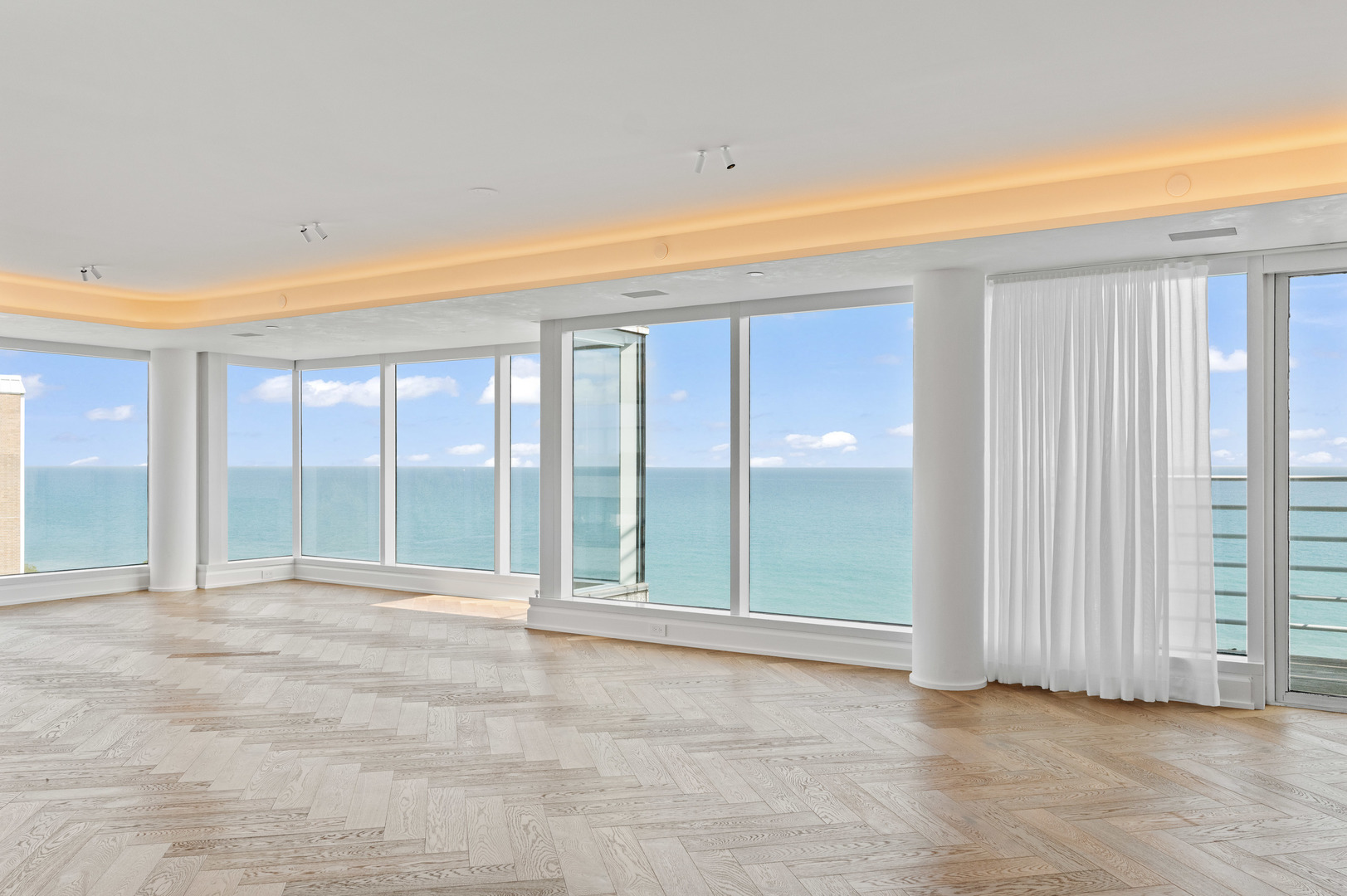 1618 SHERIDAN Road Unit: PH