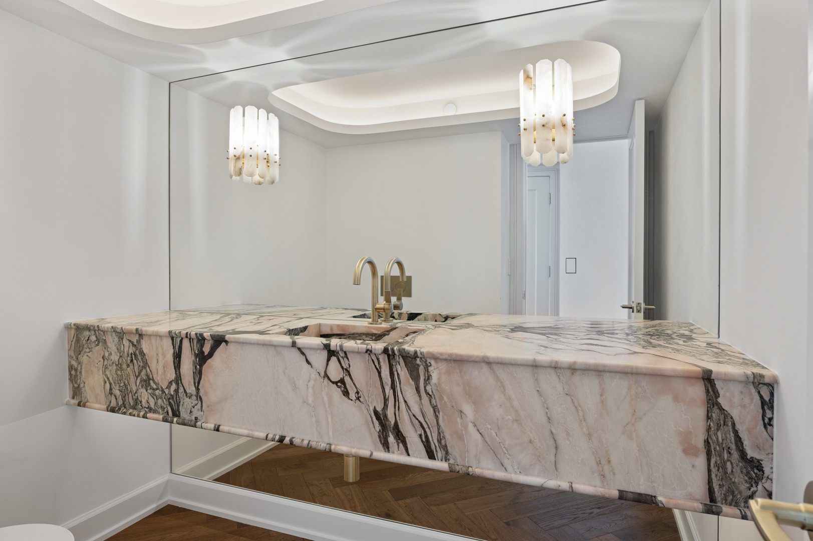 1618 SHERIDAN Road Unit: PH