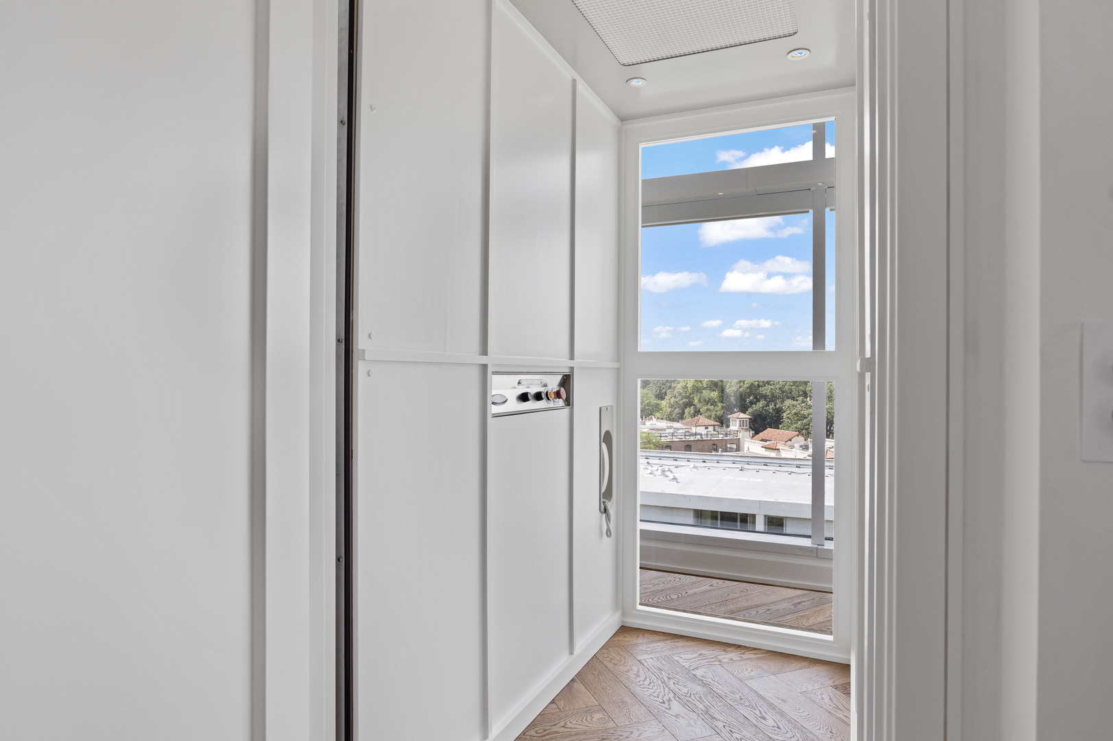 1618 SHERIDAN Road Unit: PH