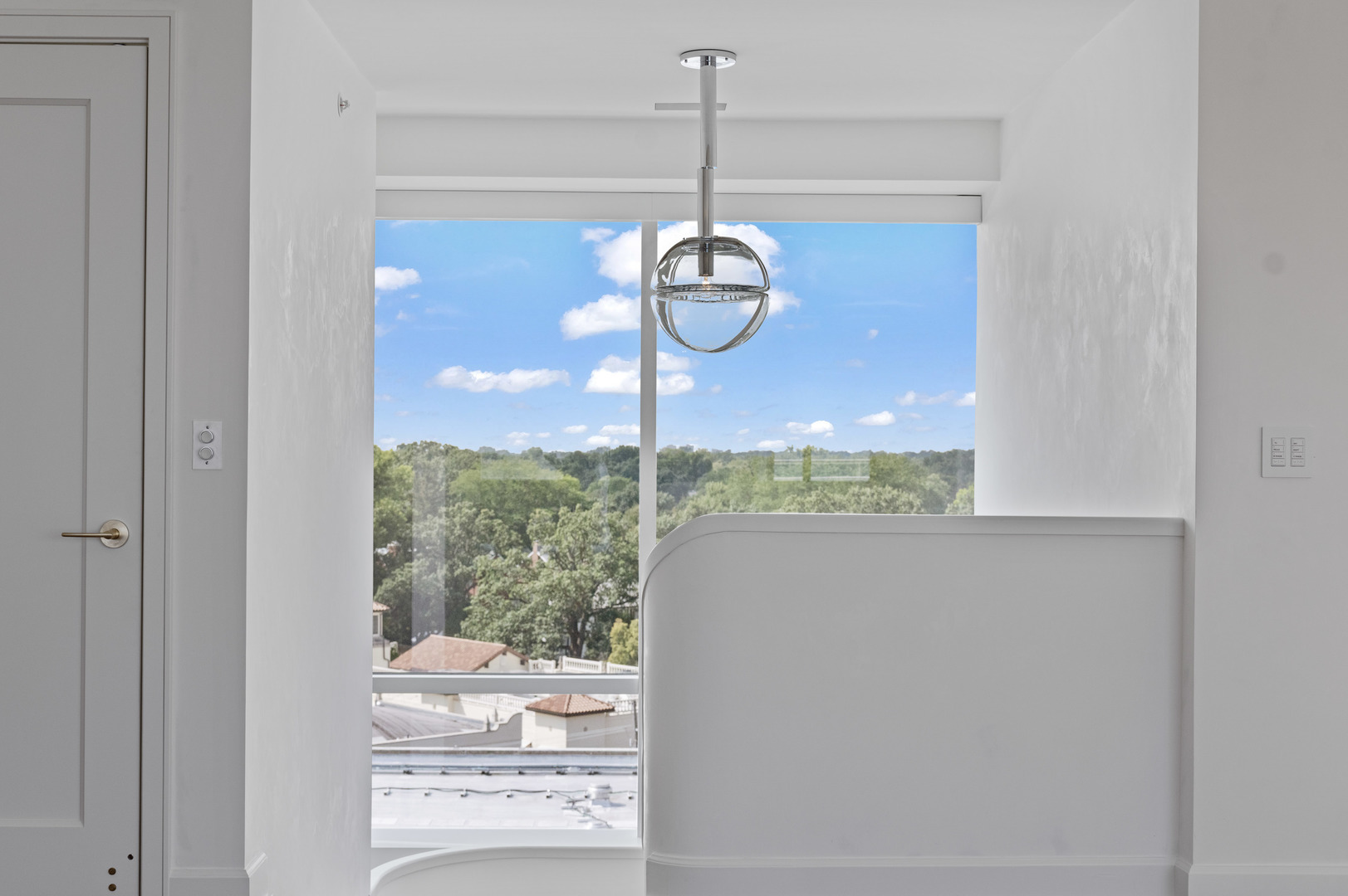 1618 SHERIDAN Road Unit: PH