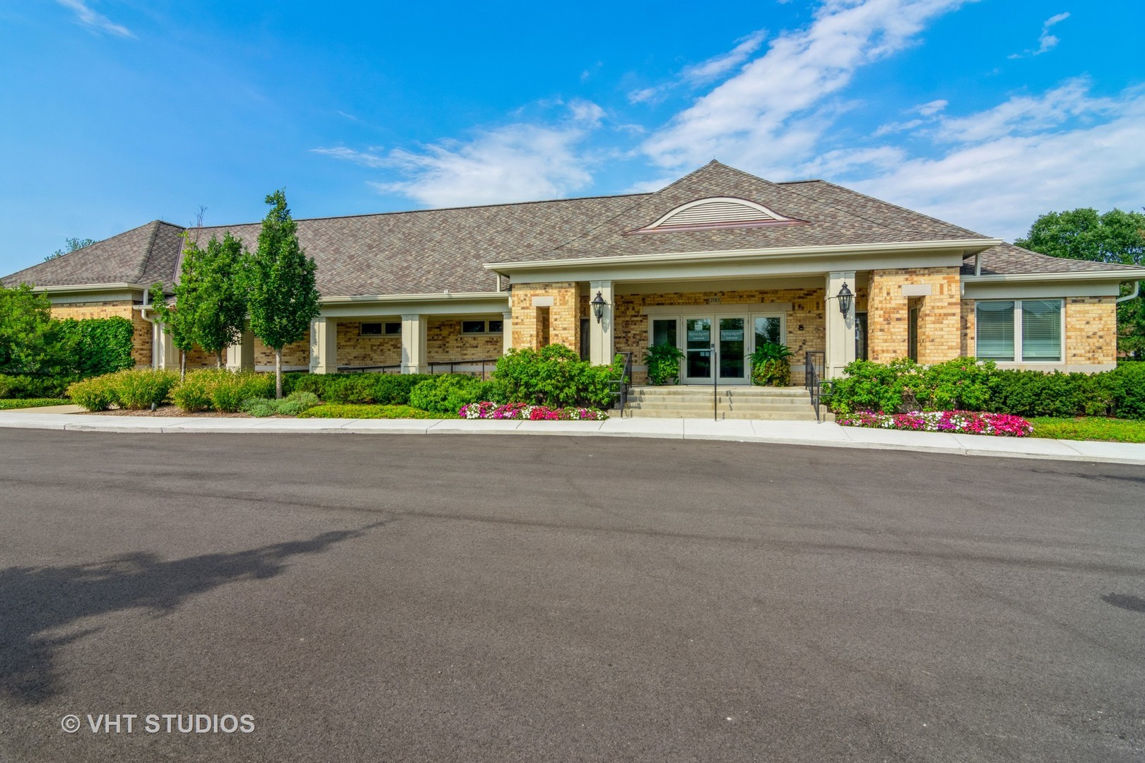 2060 Claridge Court