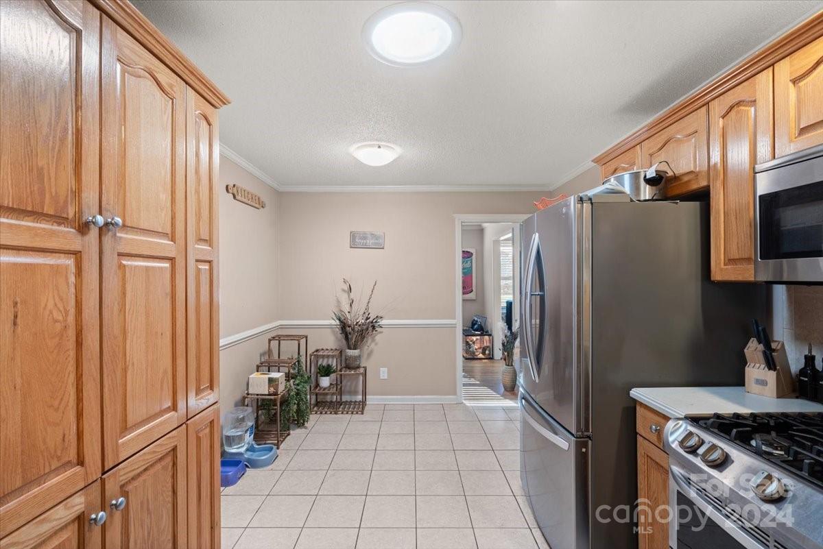 3105 Hilton Road