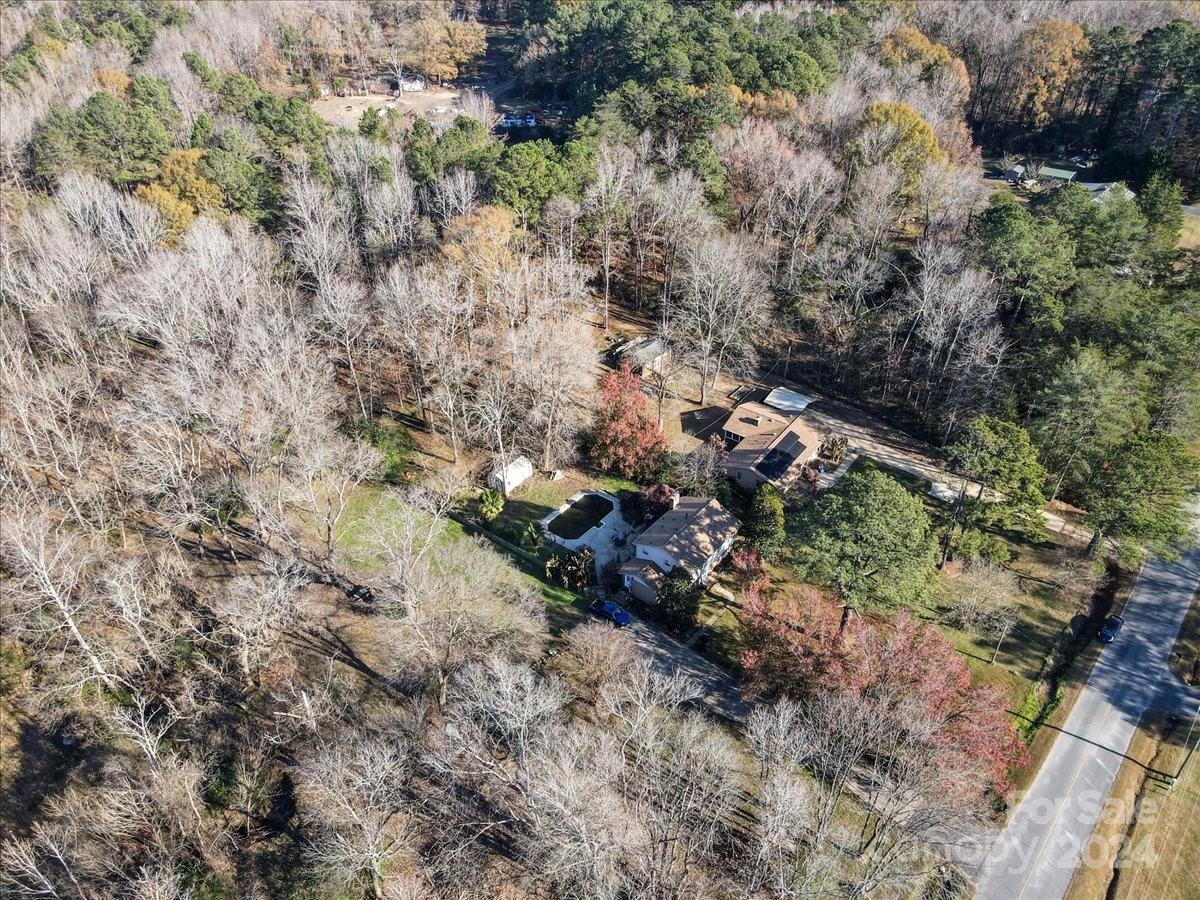 3105 Hilton Road