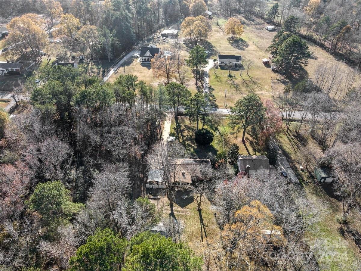 3105 Hilton Road