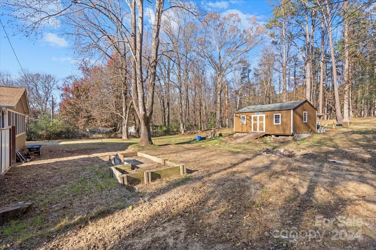 3105 Hilton Road