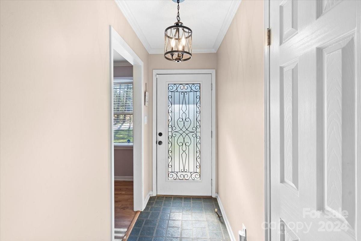 3105 Hilton Road