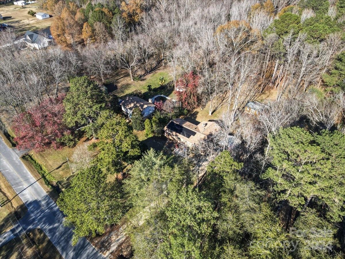 3105 Hilton Road