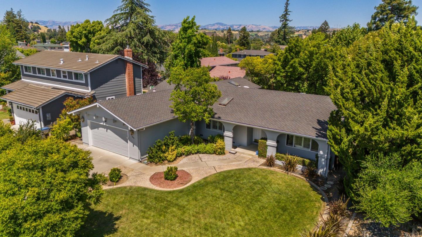 6182 Calle Del Conejo