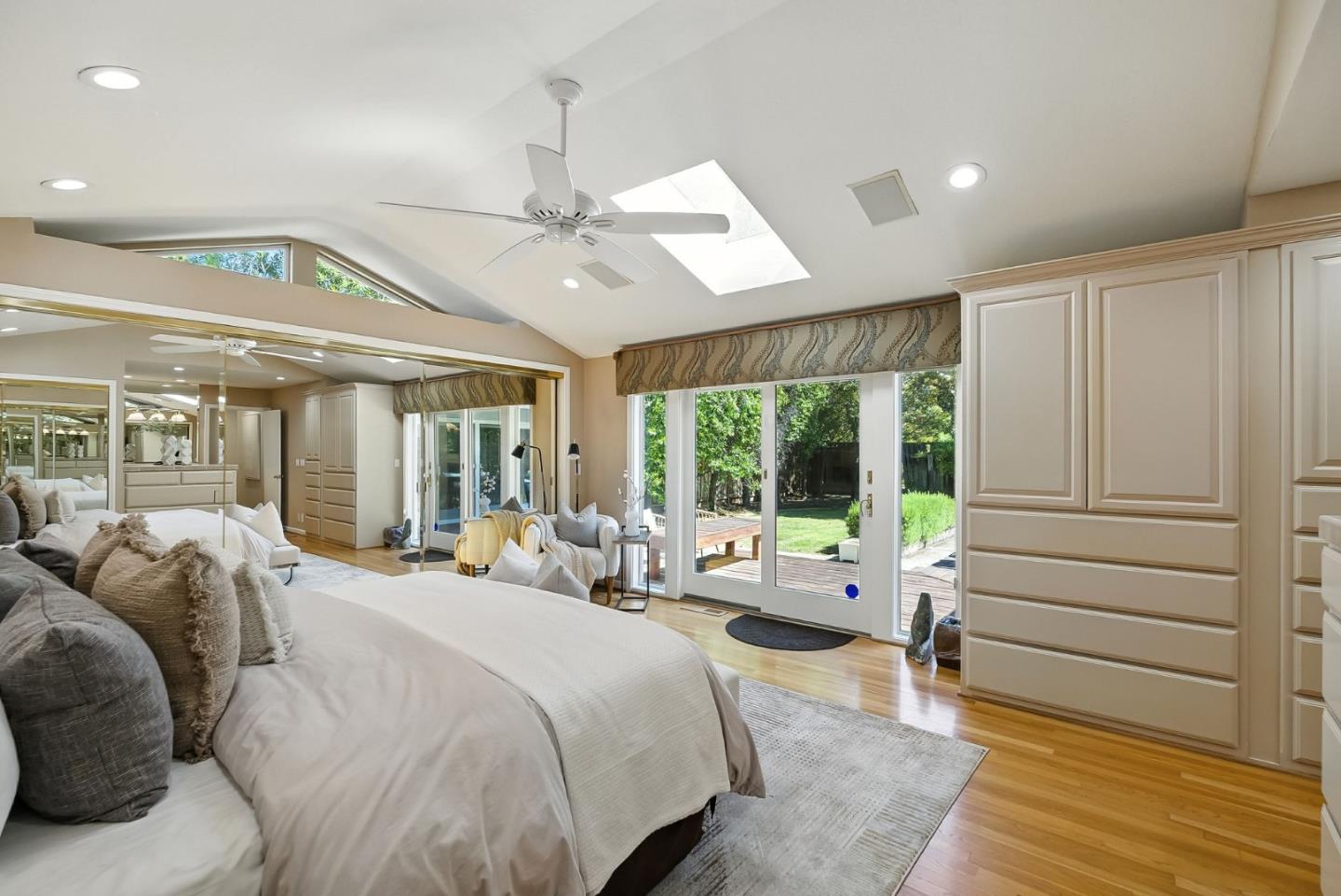 6182 Calle Del Conejo