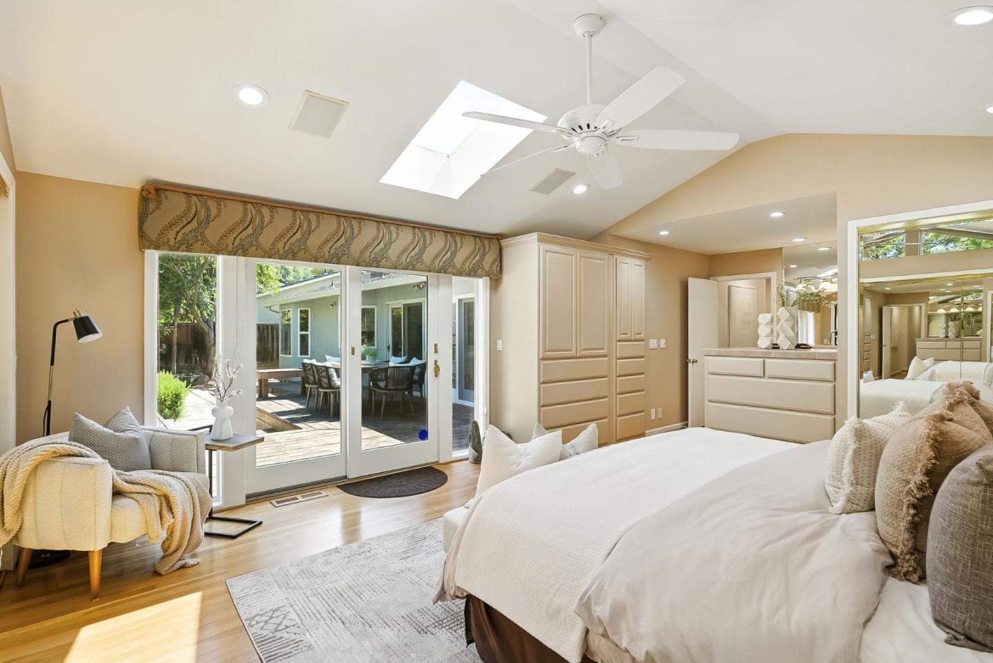 6182 Calle Del Conejo