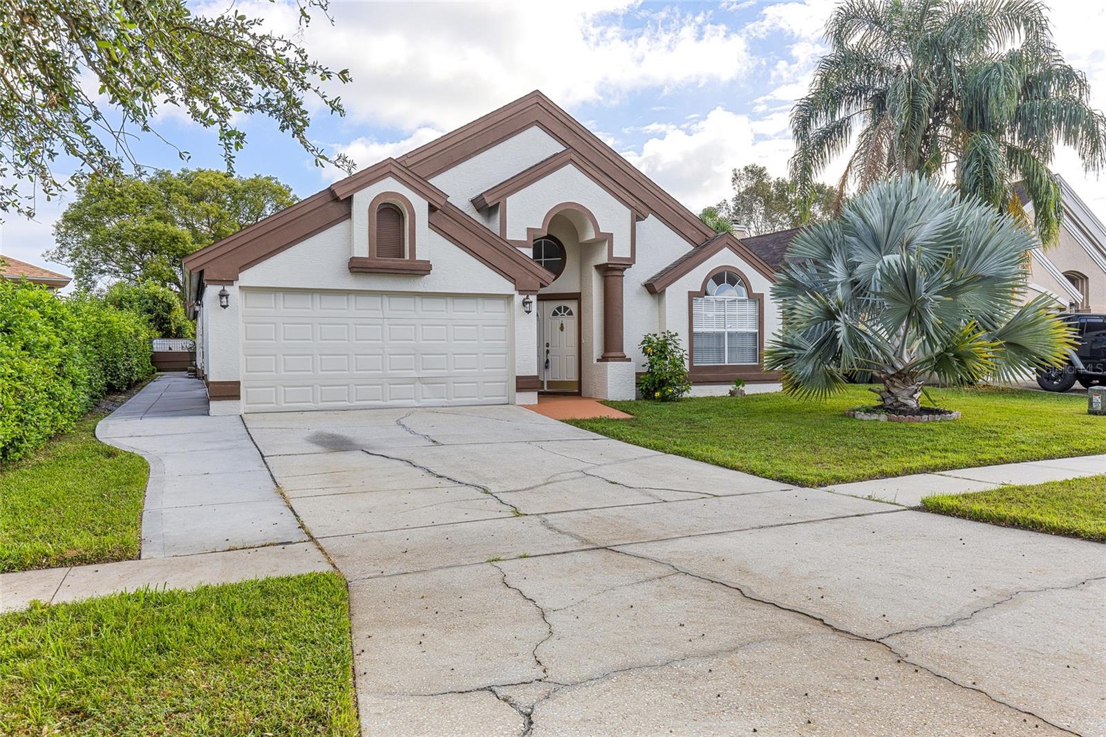 2376 ISLAND CLUB WAY