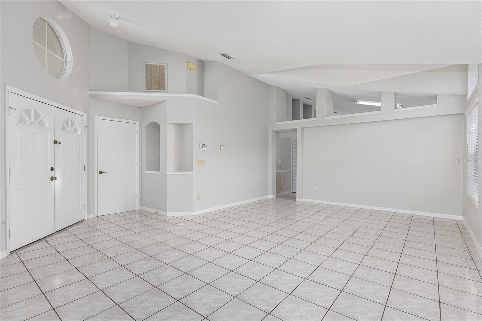 2376 ISLAND CLUB WAY