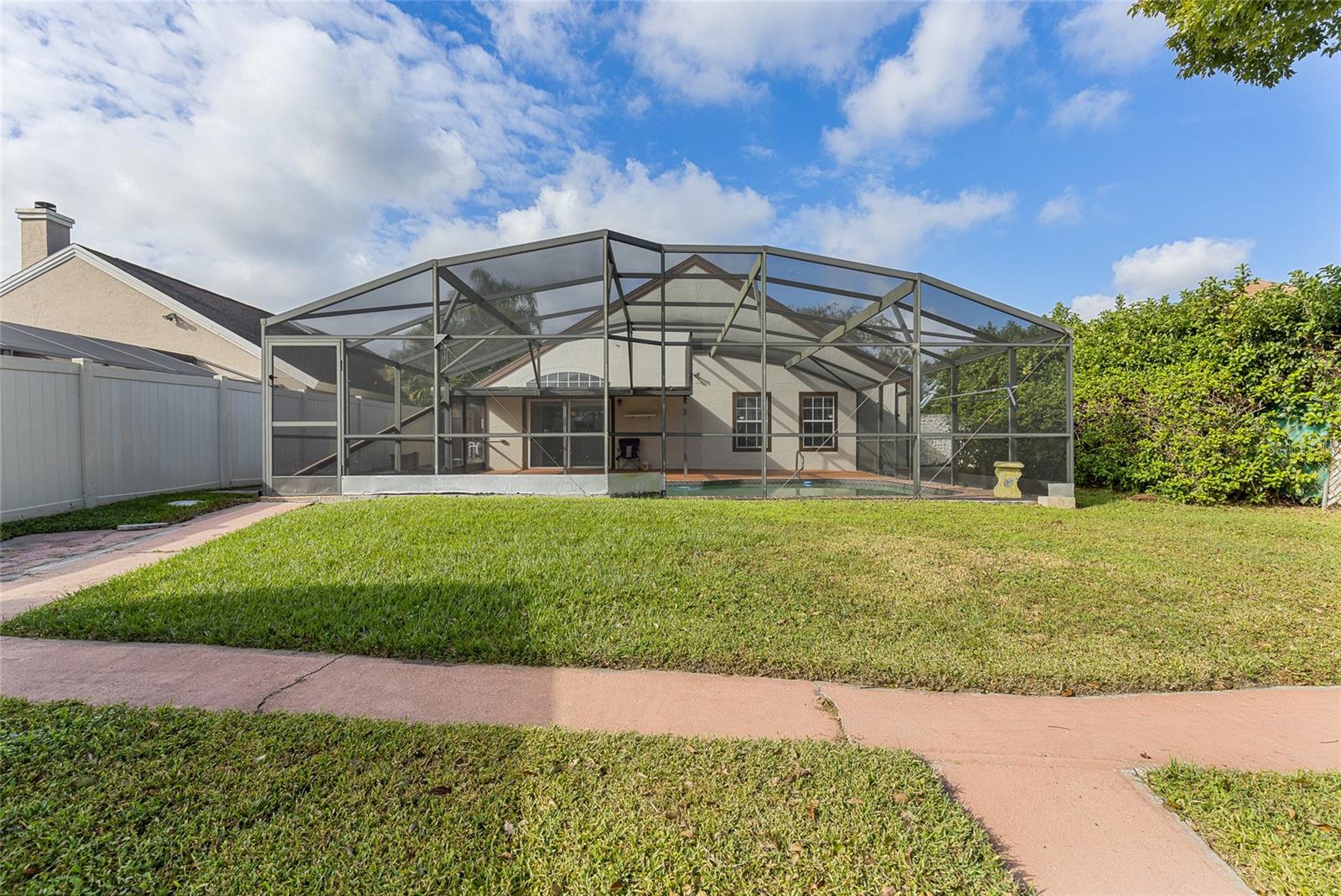 2376 ISLAND CLUB WAY