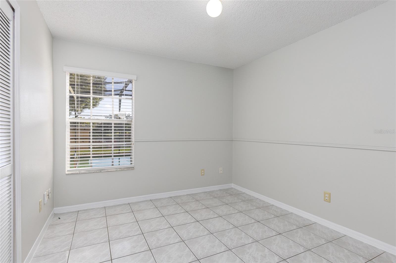 2376 ISLAND CLUB WAY