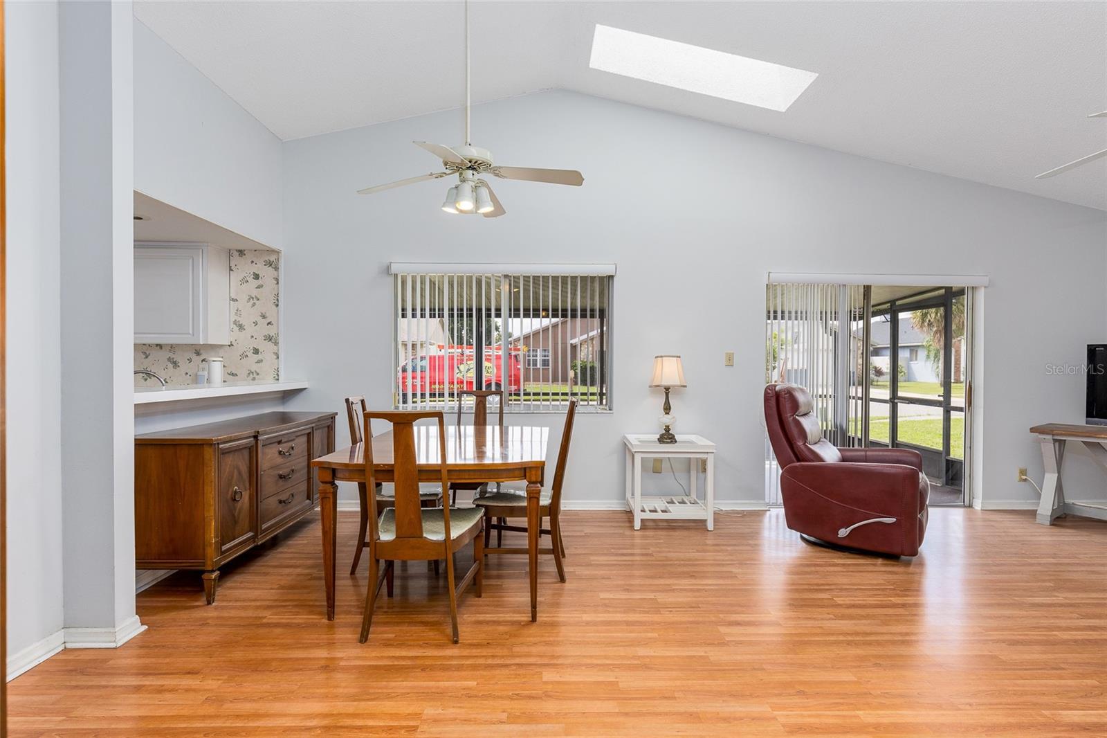 114 TODD DR