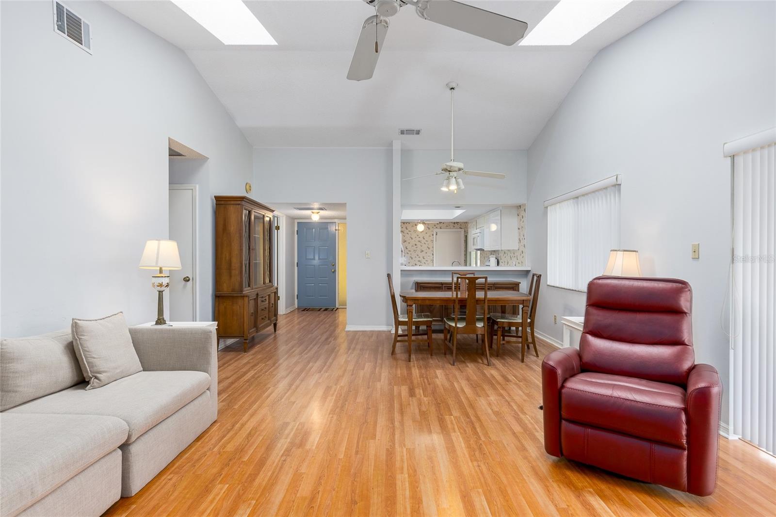 114 TODD DR