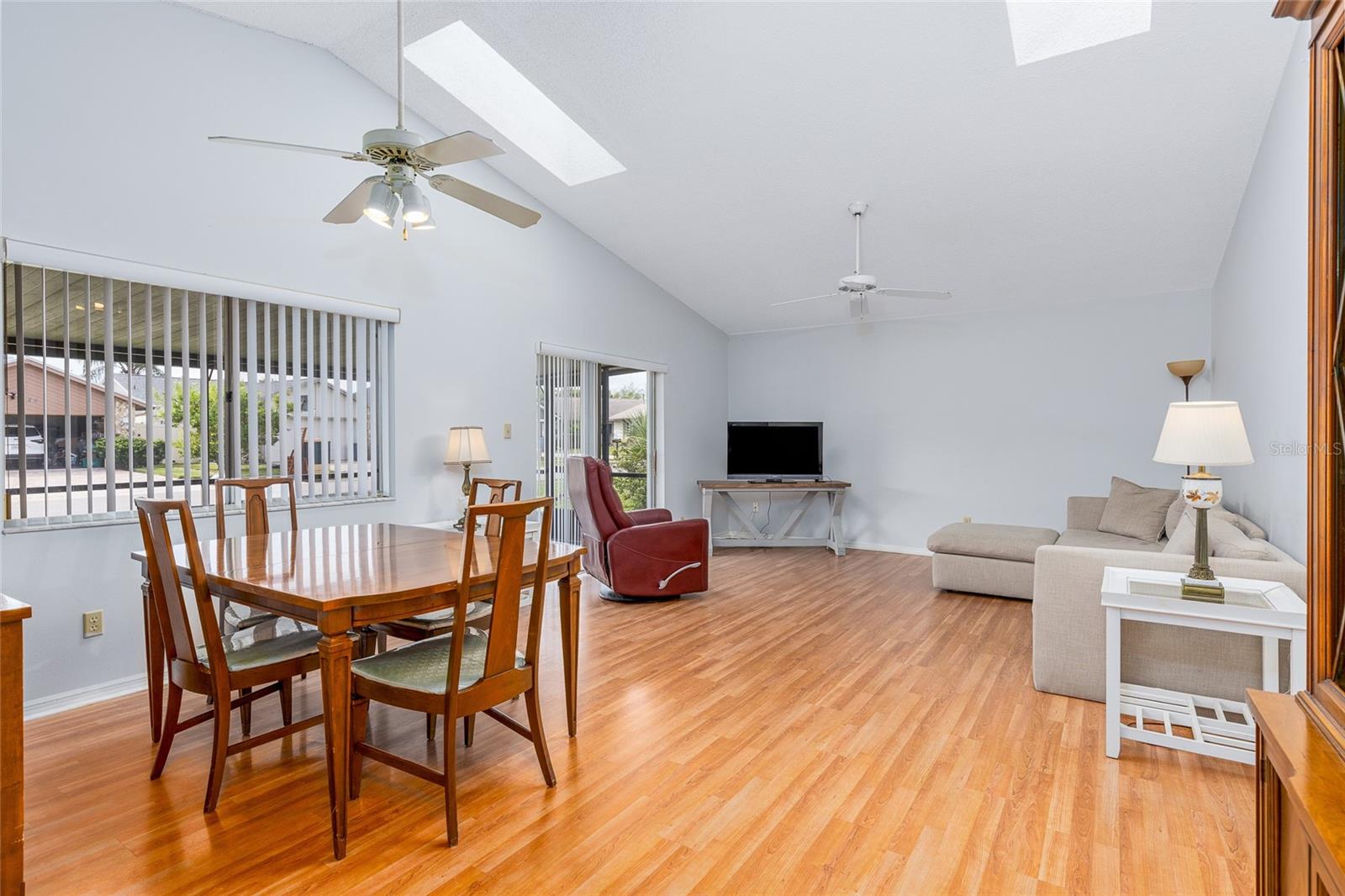 114 TODD DR