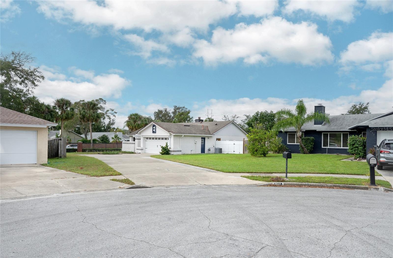 1420 MOORLAND CT
