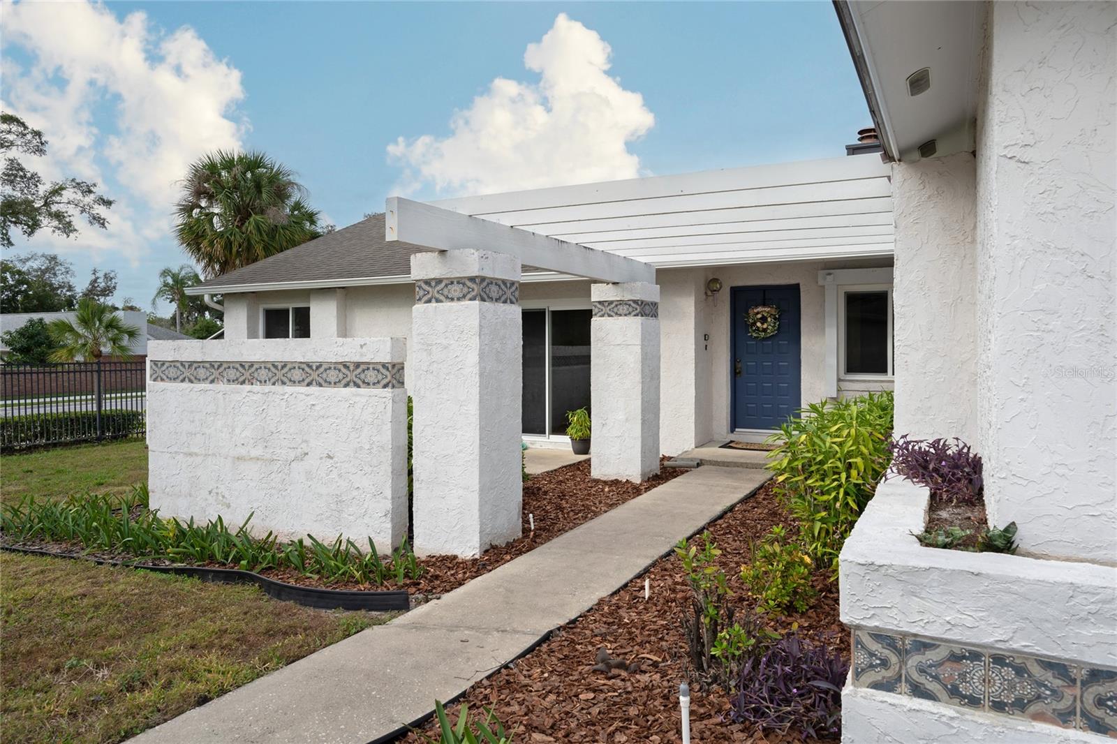 1420 MOORLAND CT