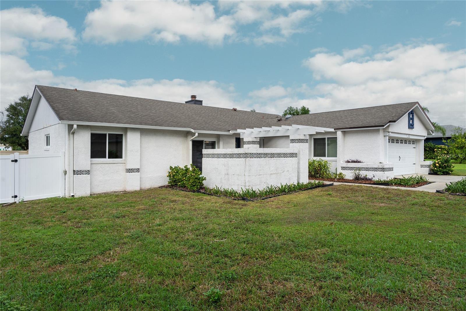 1420 MOORLAND CT