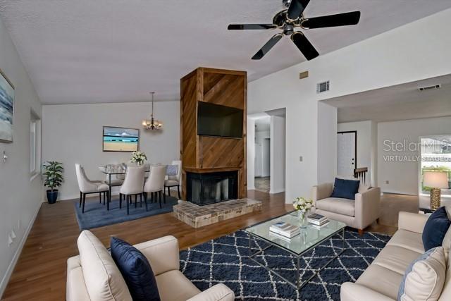 1420 MOORLAND CT