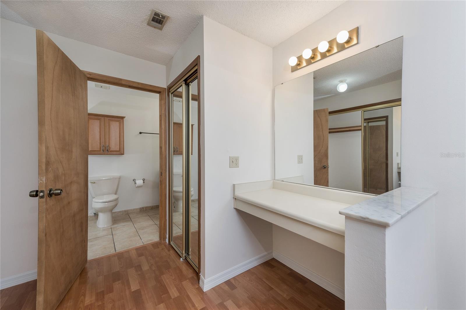 1420 MOORLAND CT