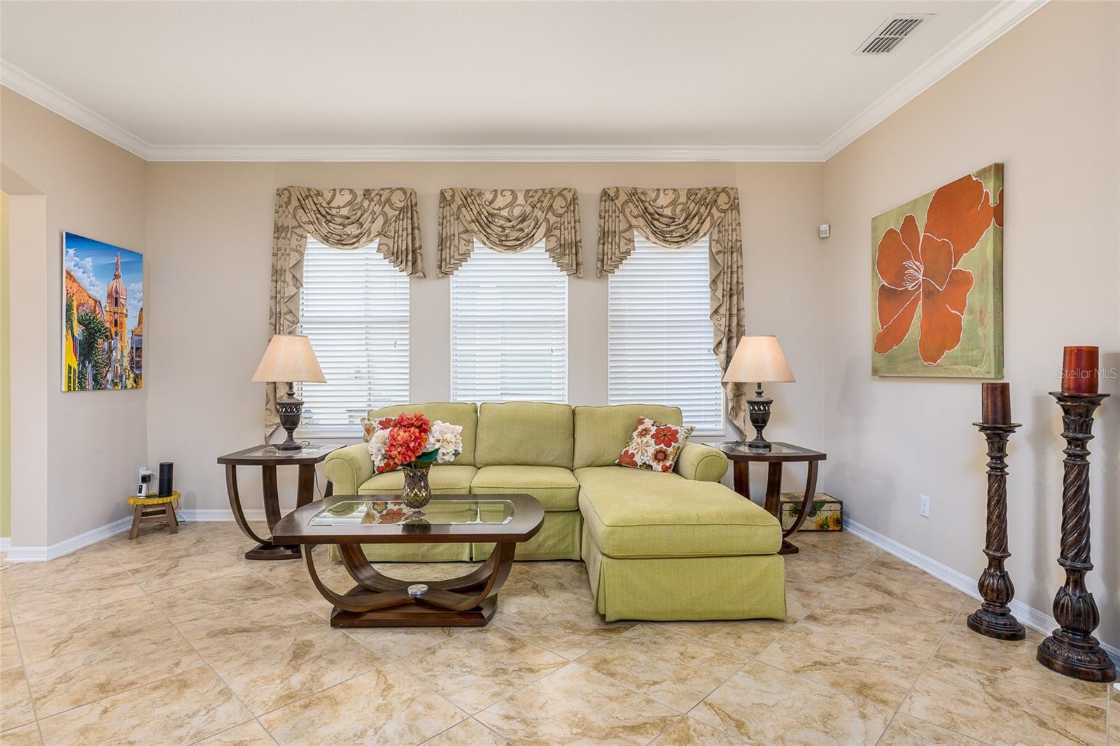 1426 PLUMGRASS CIR