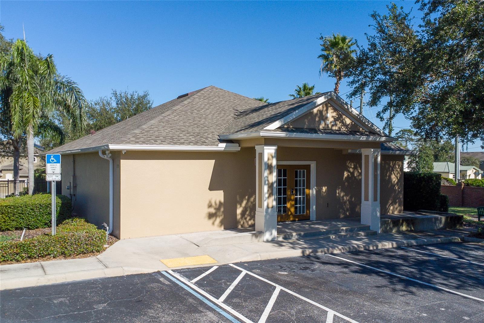 1426 PLUMGRASS CIR