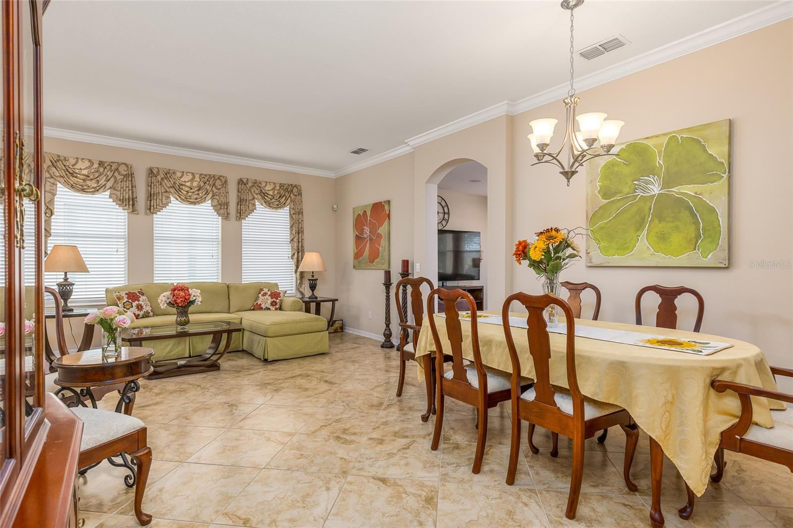 1426 PLUMGRASS CIR