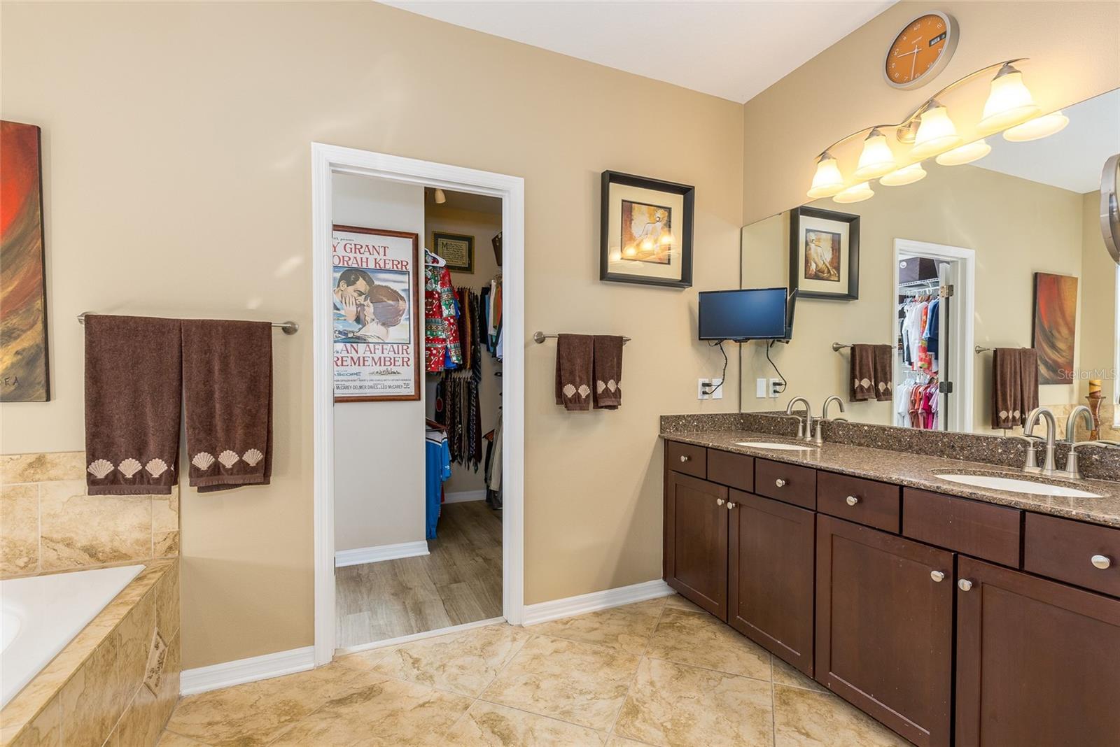1426 PLUMGRASS CIR