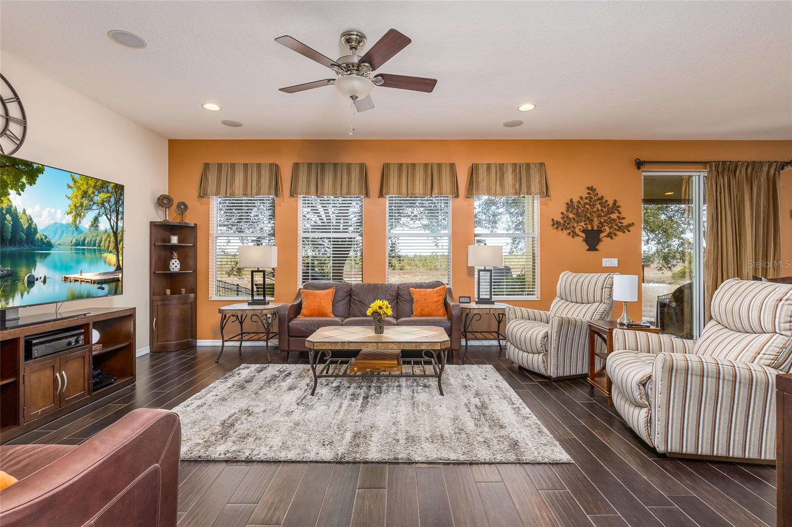 1426 PLUMGRASS CIR
