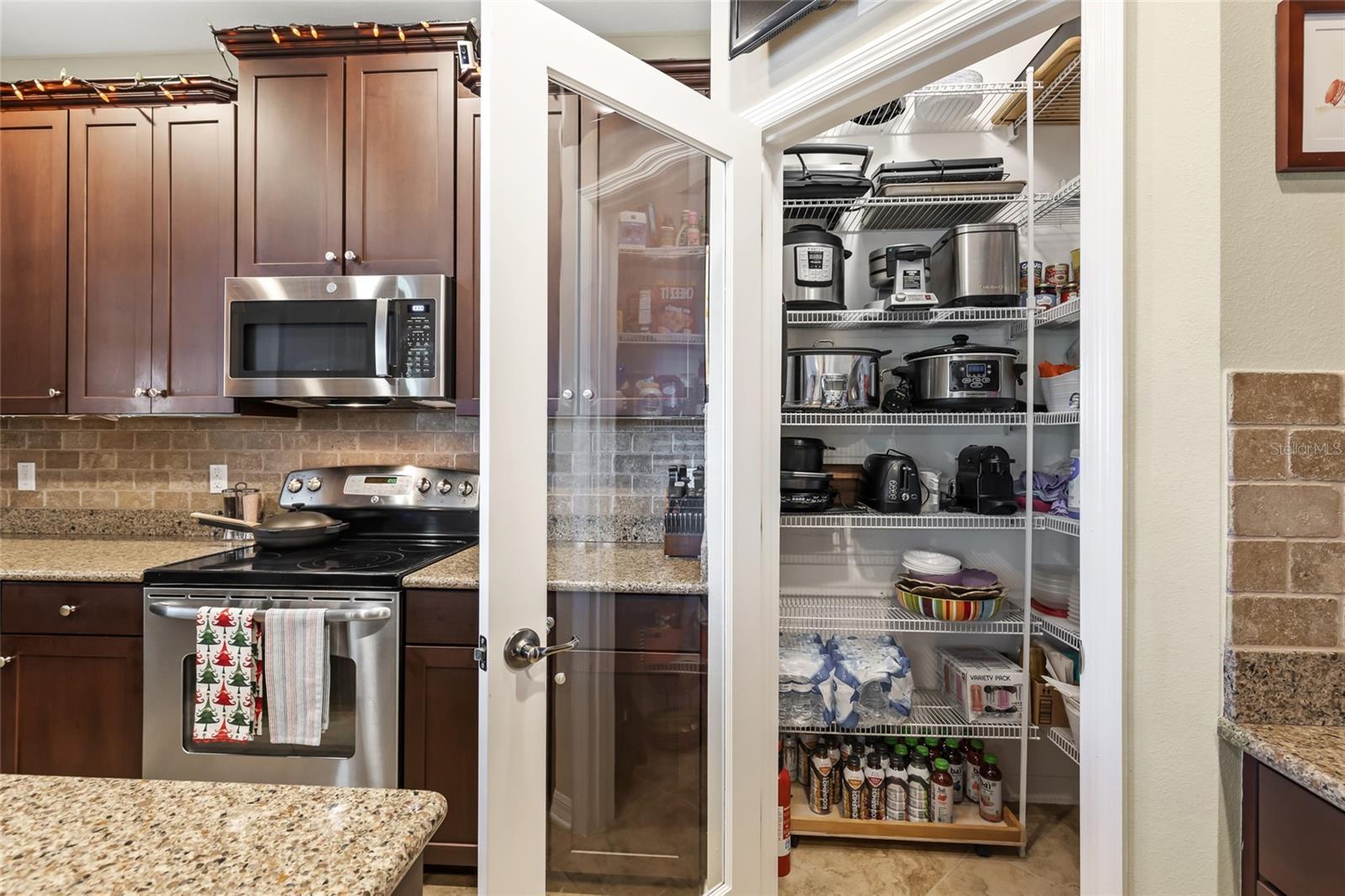 1426 PLUMGRASS CIR
