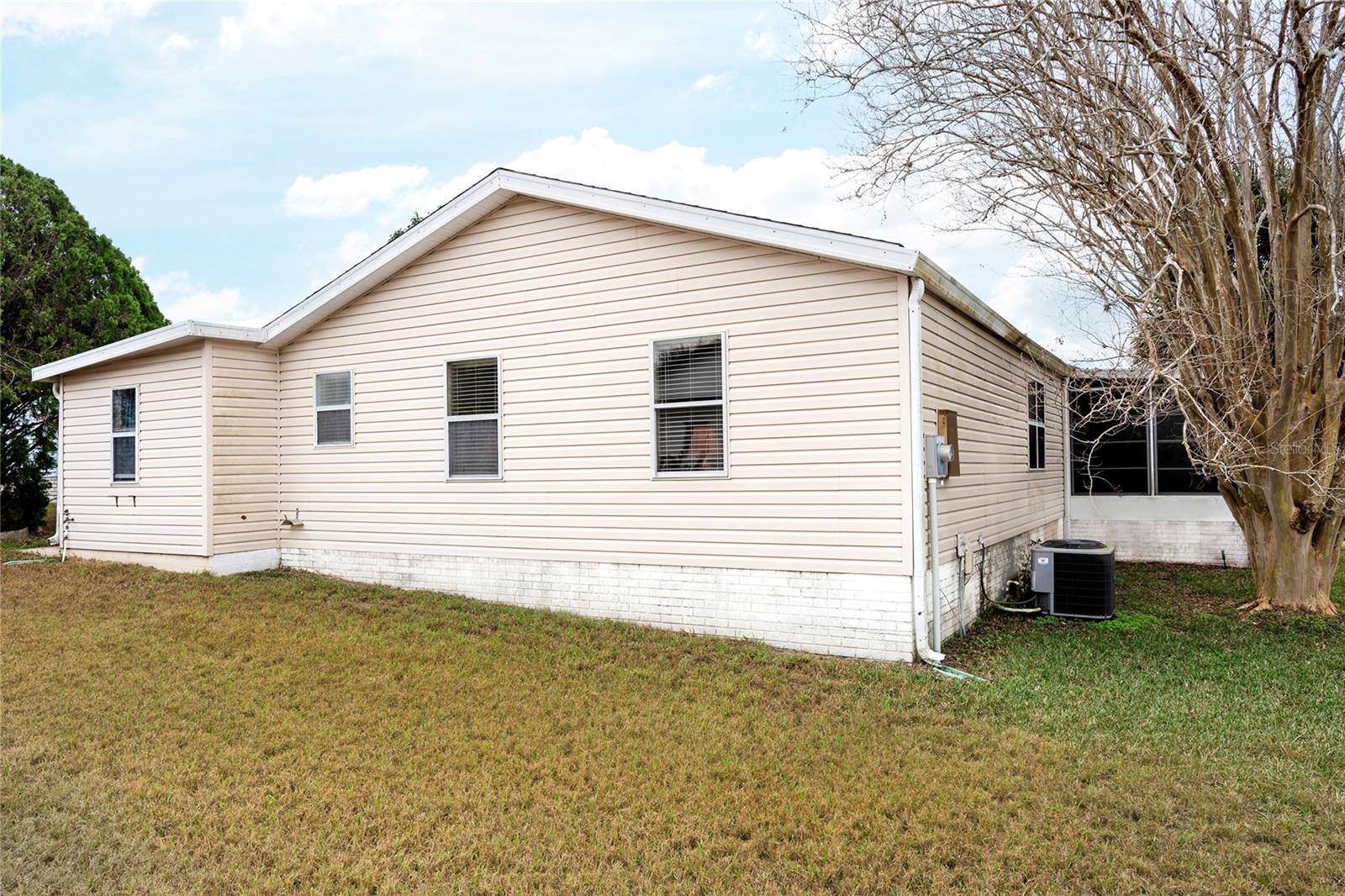 1207 PALMETTO DR