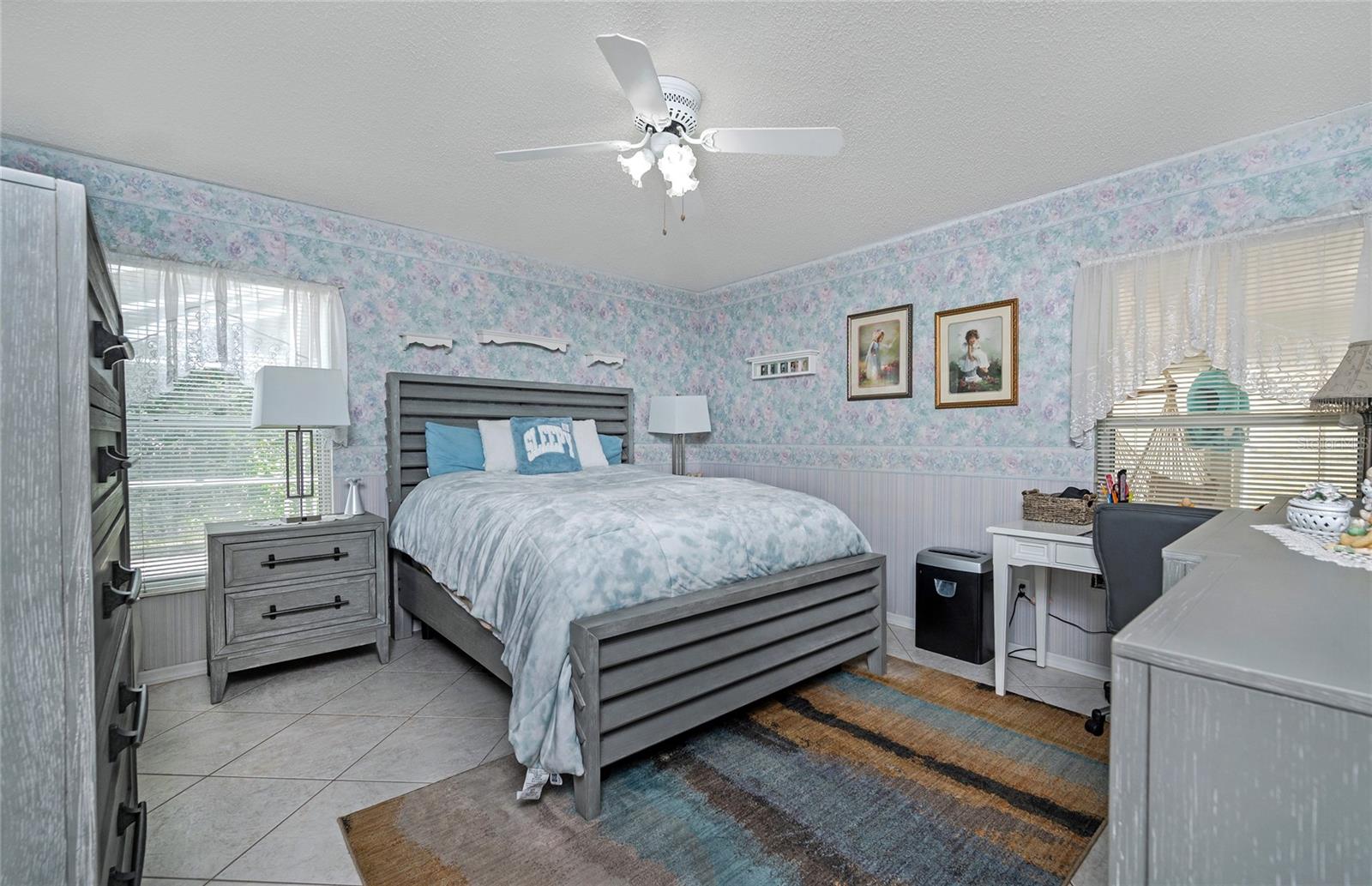 221 BAY ST