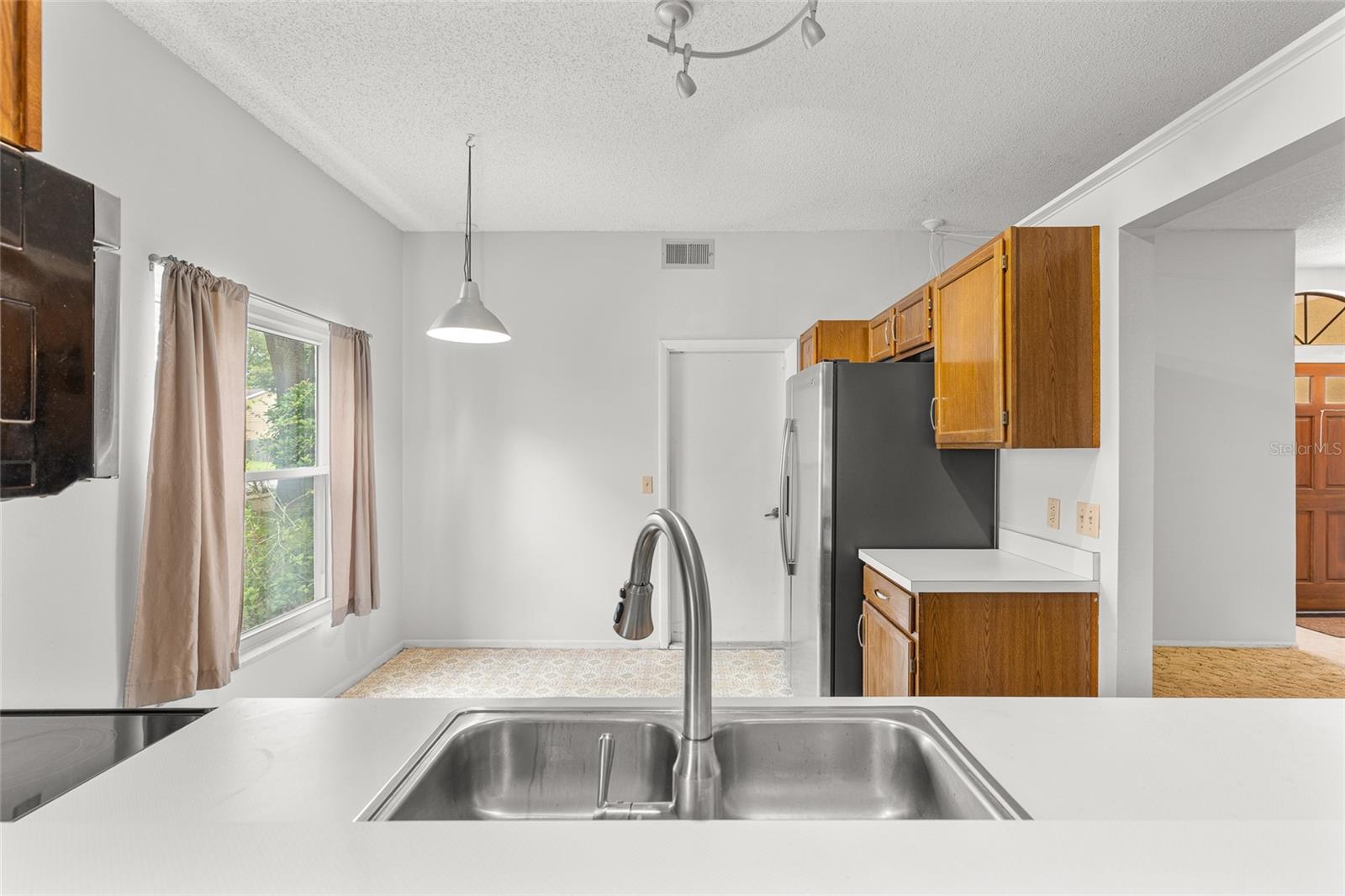1455 MARGARETE CRESCENT DR