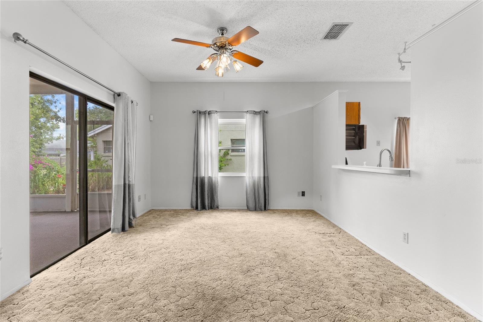 1455 MARGARETE CRESCENT DR