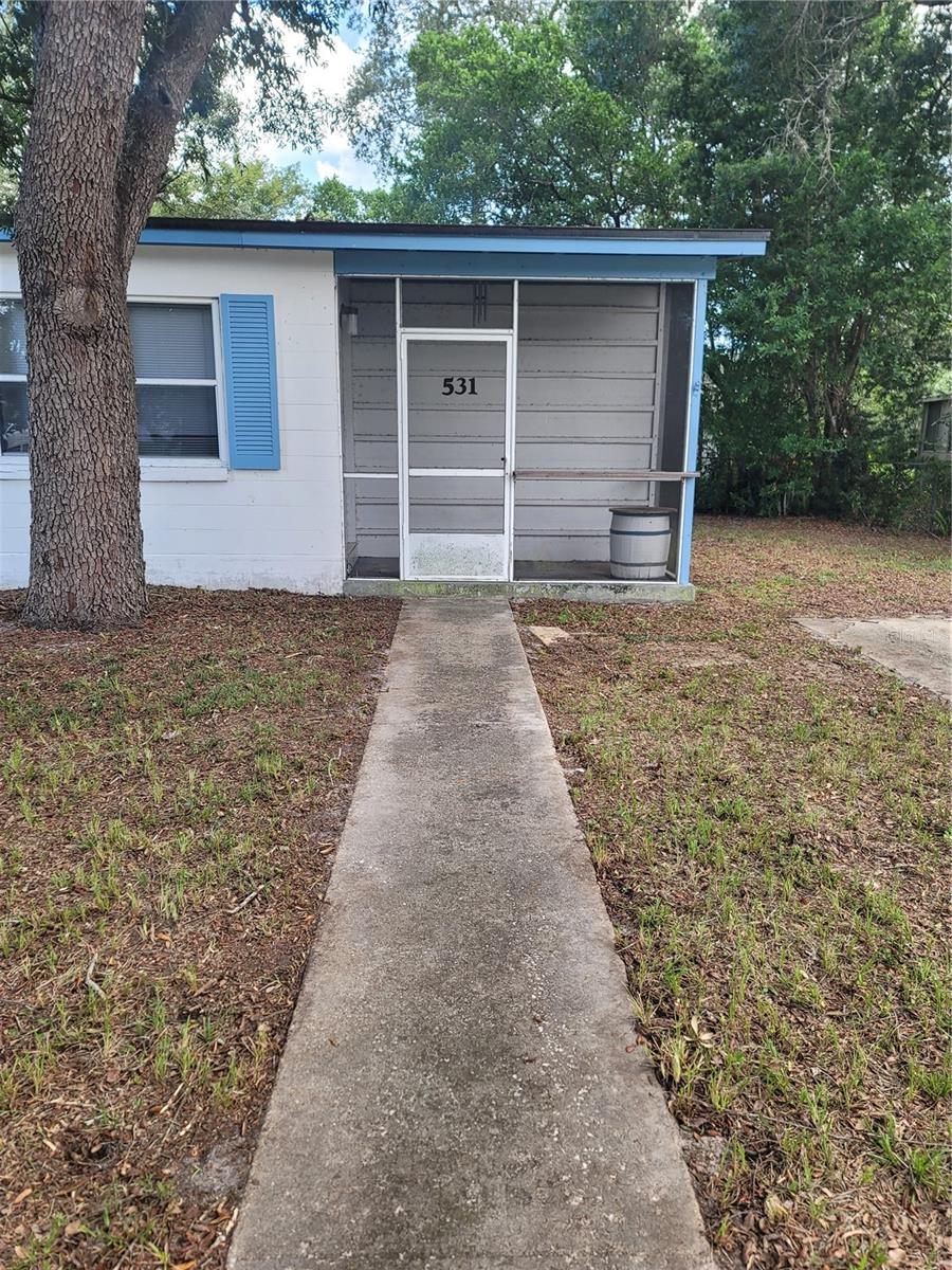 531 N WELLINGTON DR