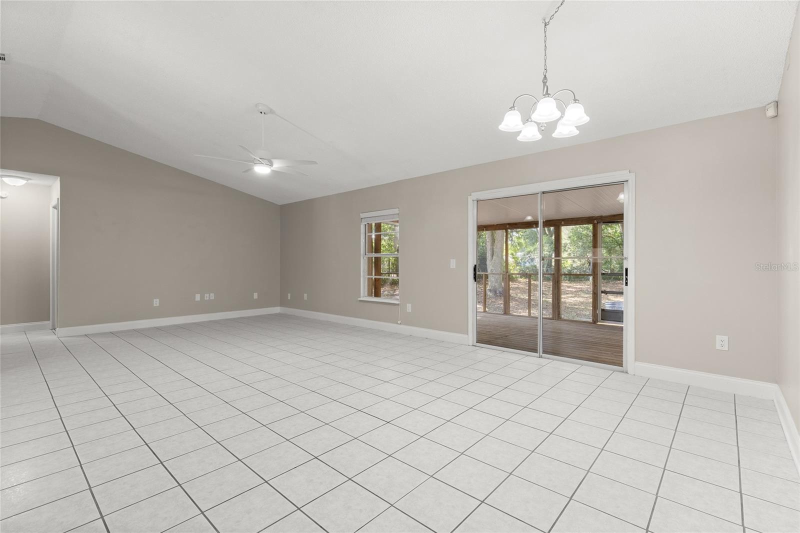 45 LAKE DR