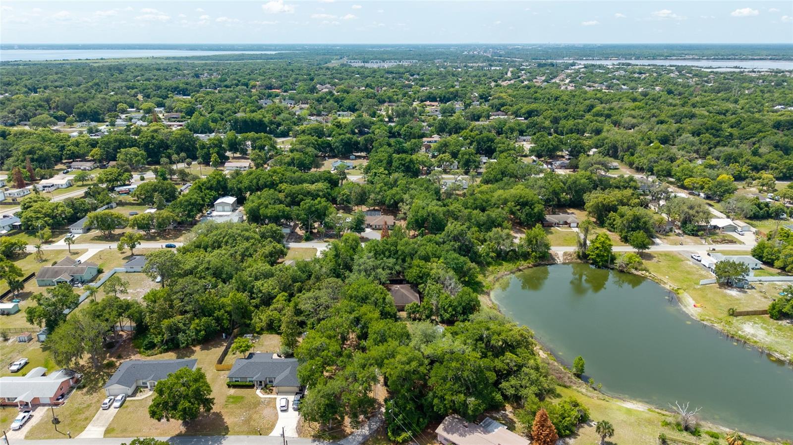 45 LAKE DR