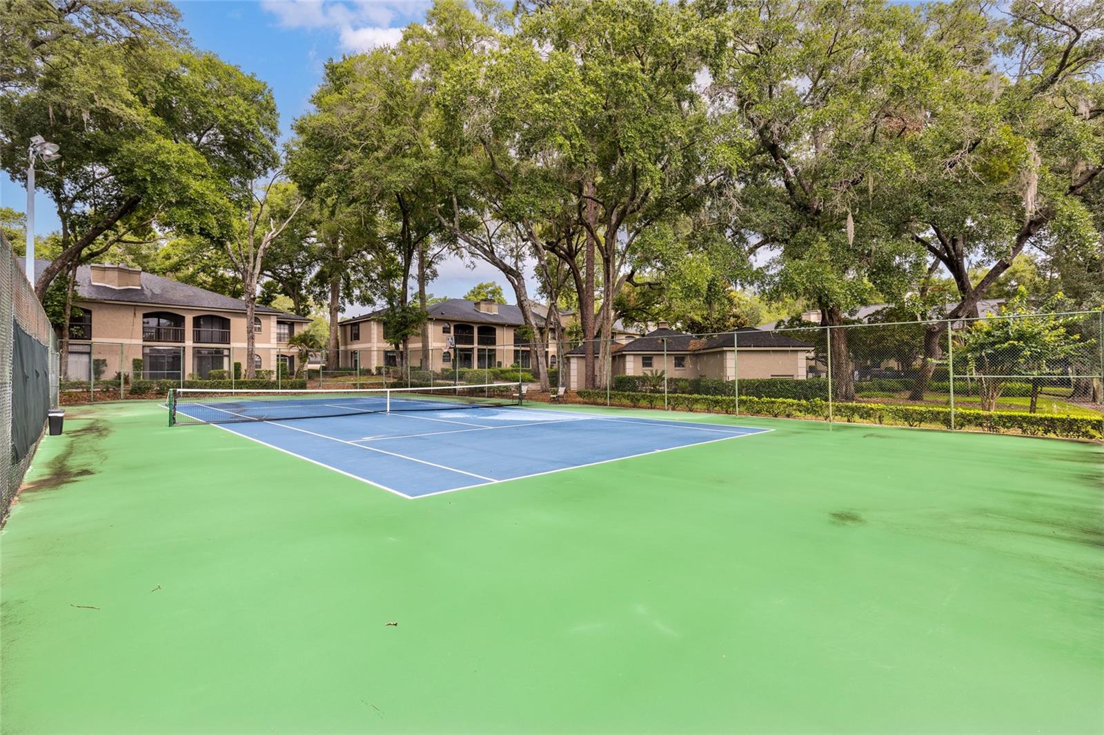 1055 KENSINGTON PARK DR #613