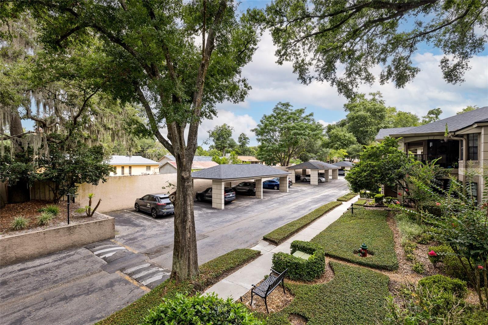 1055 KENSINGTON PARK DR #613