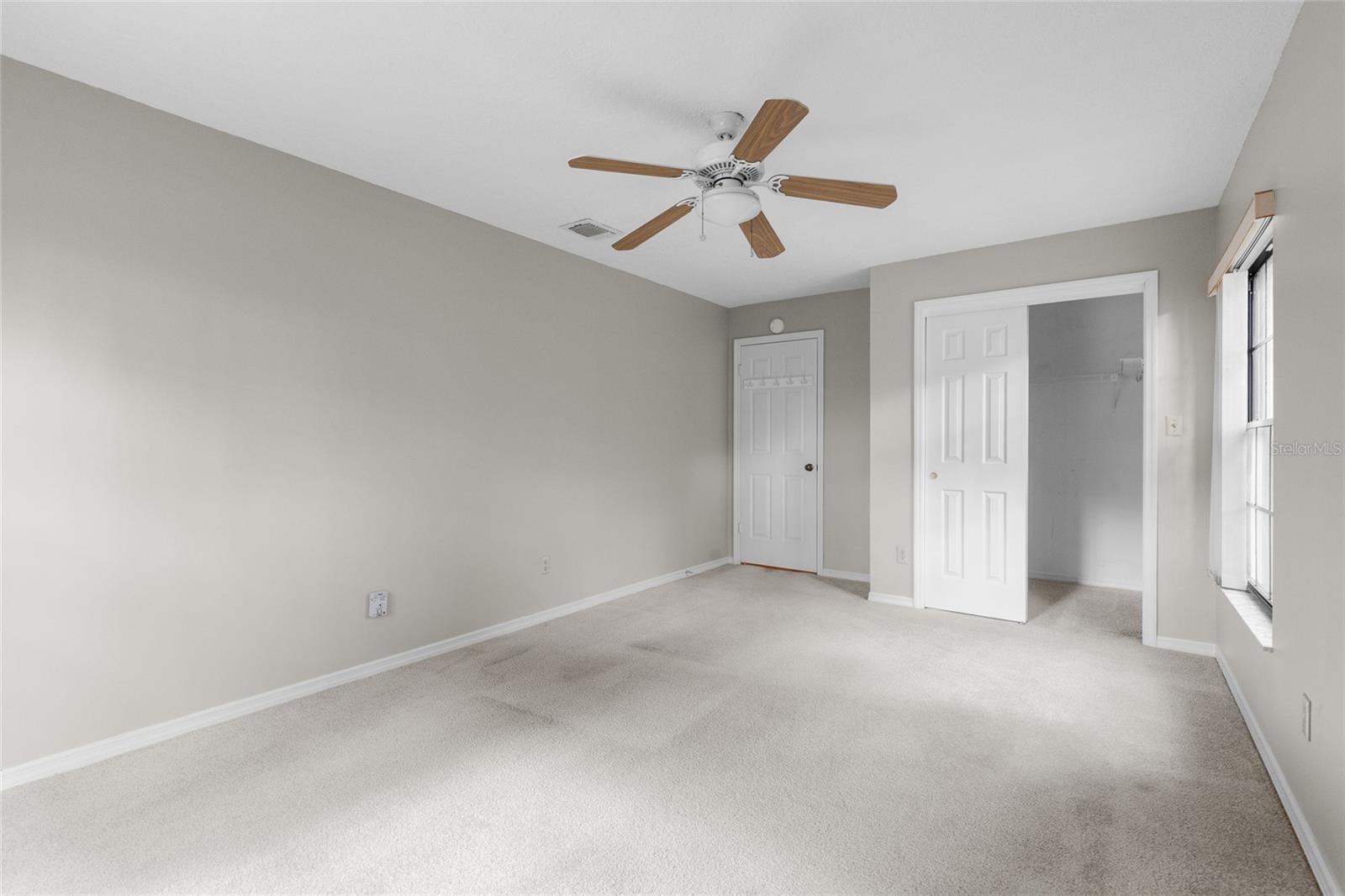 1055 KENSINGTON PARK DR #613