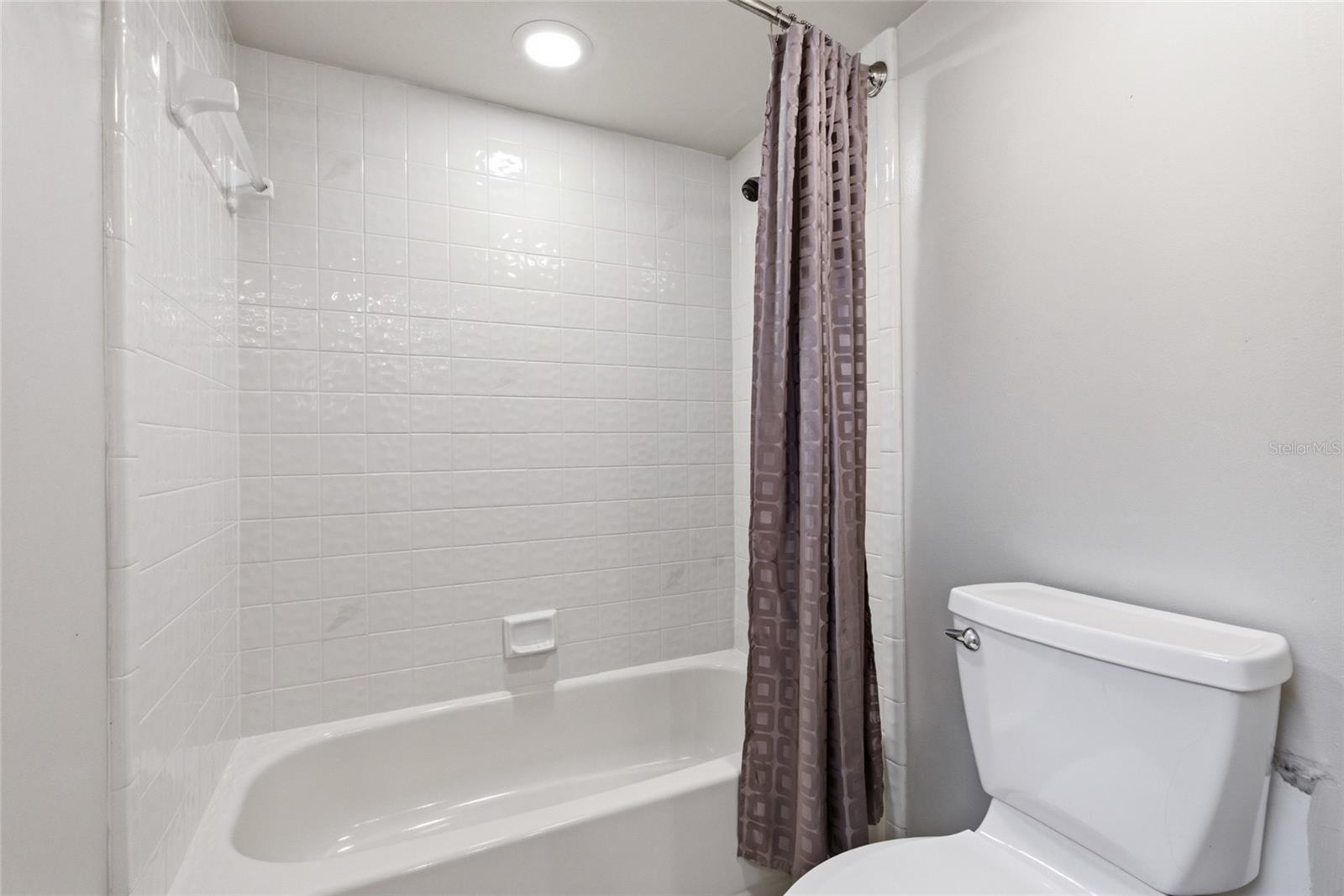 1055 KENSINGTON PARK DR #613