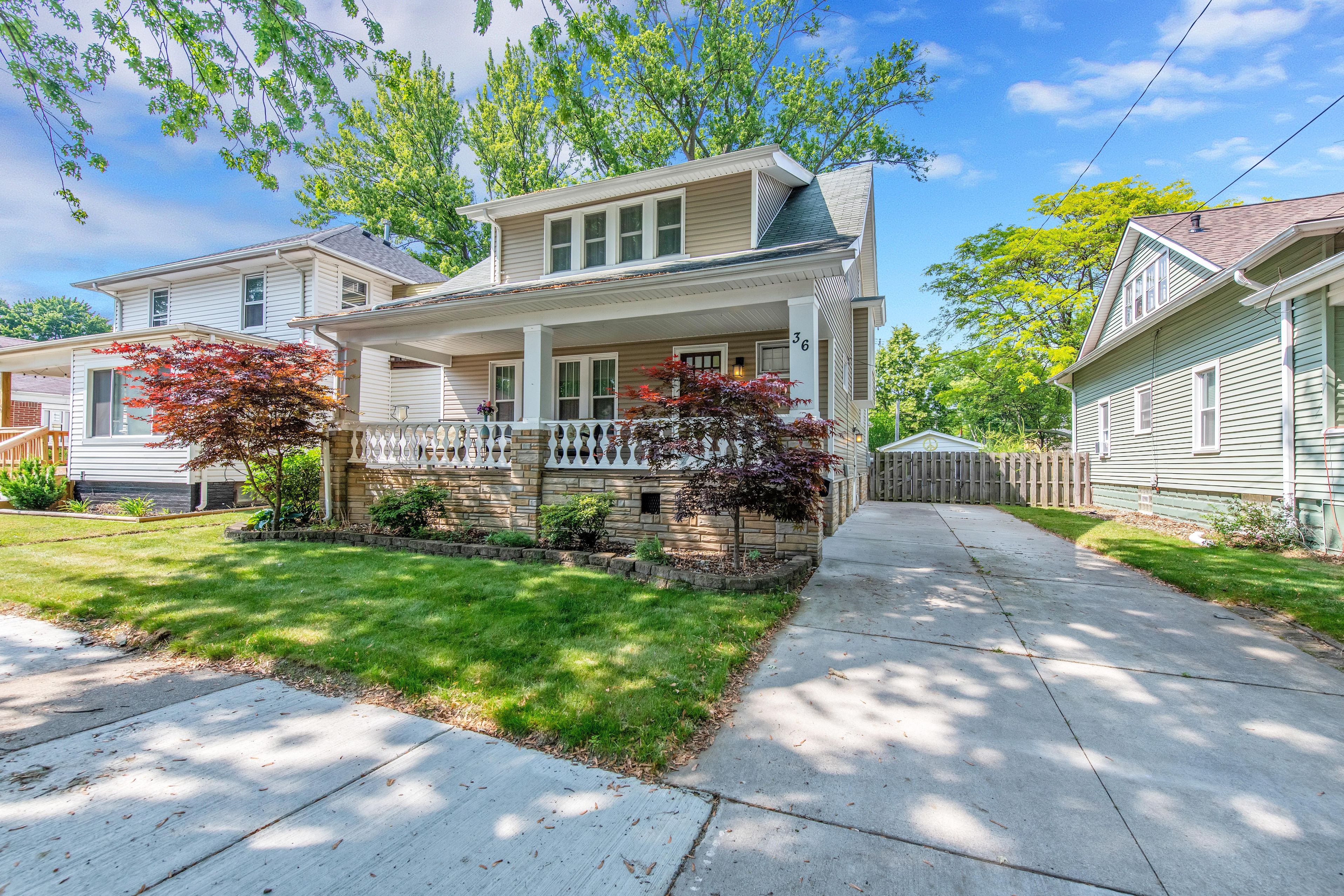 36 MOSER Place