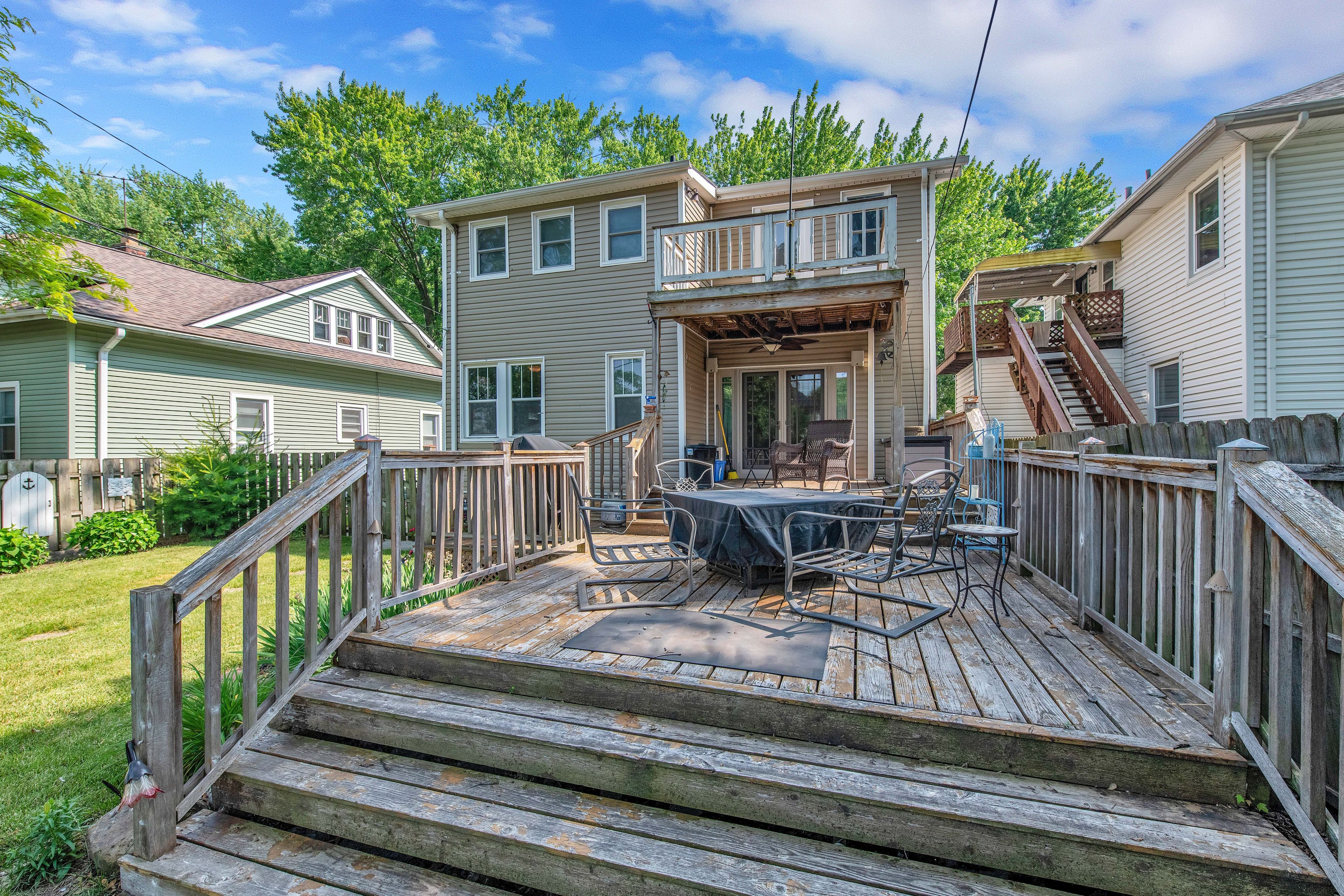 36 MOSER Place