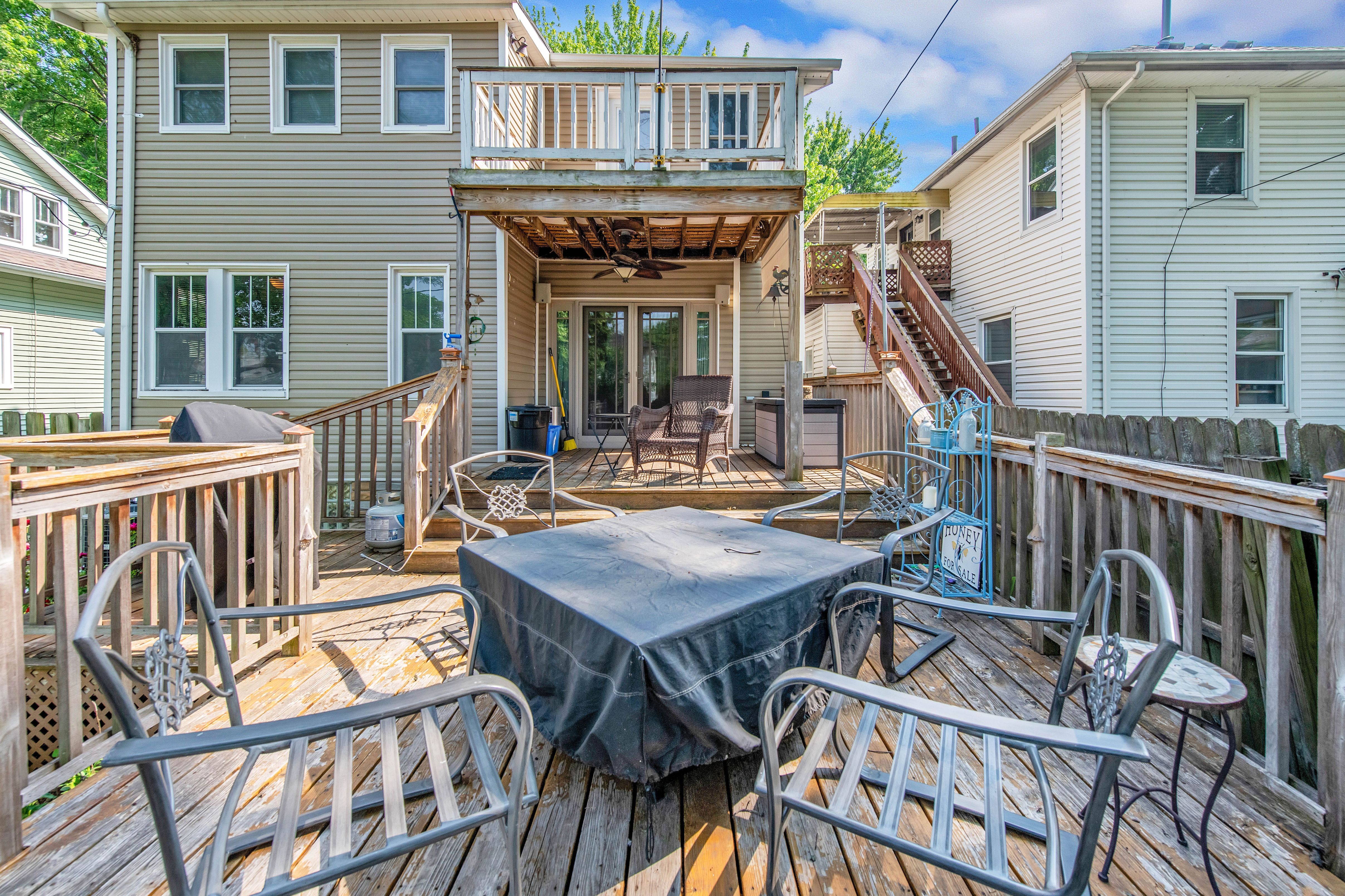 36 MOSER Place