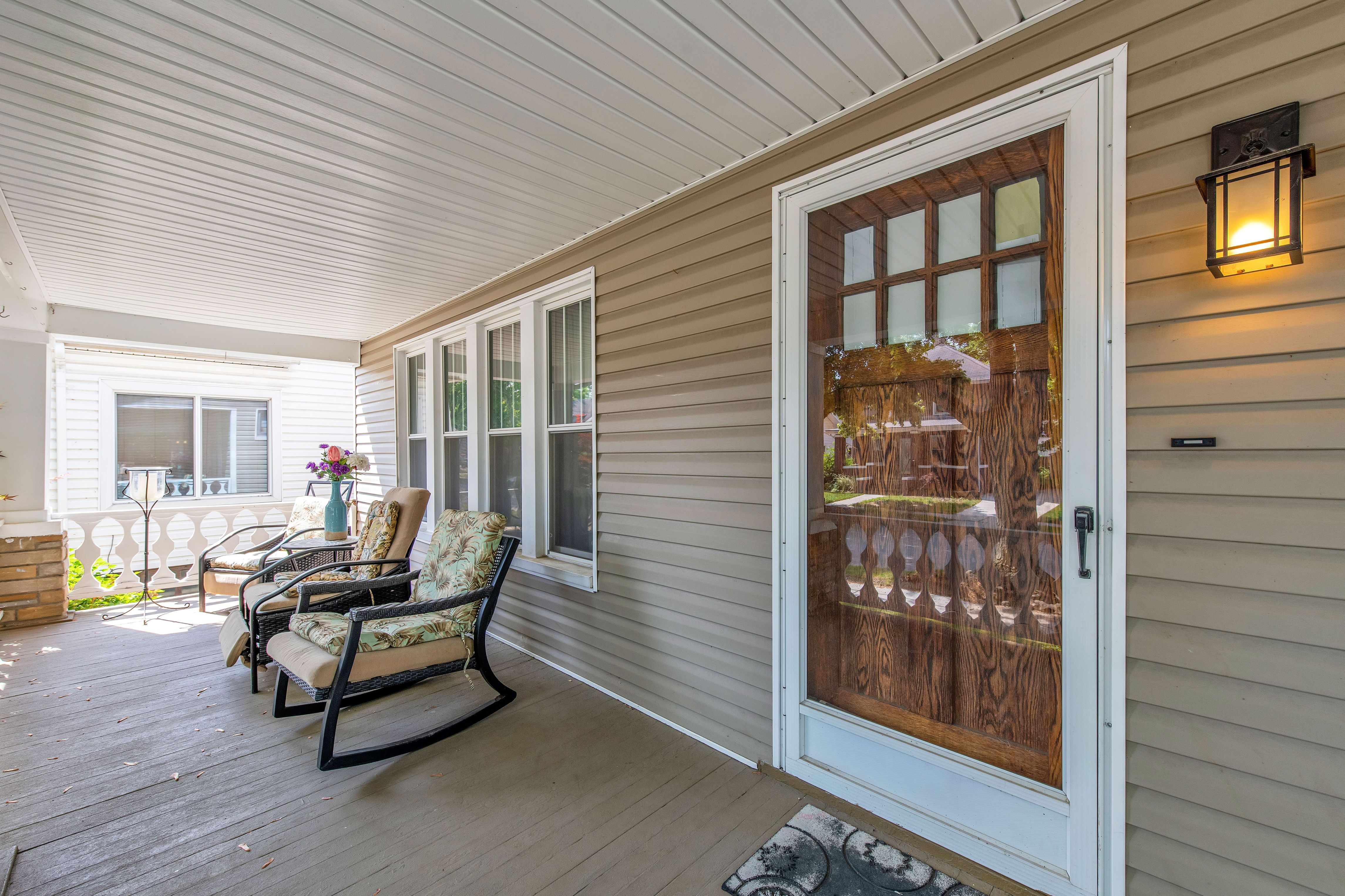 36 MOSER Place
